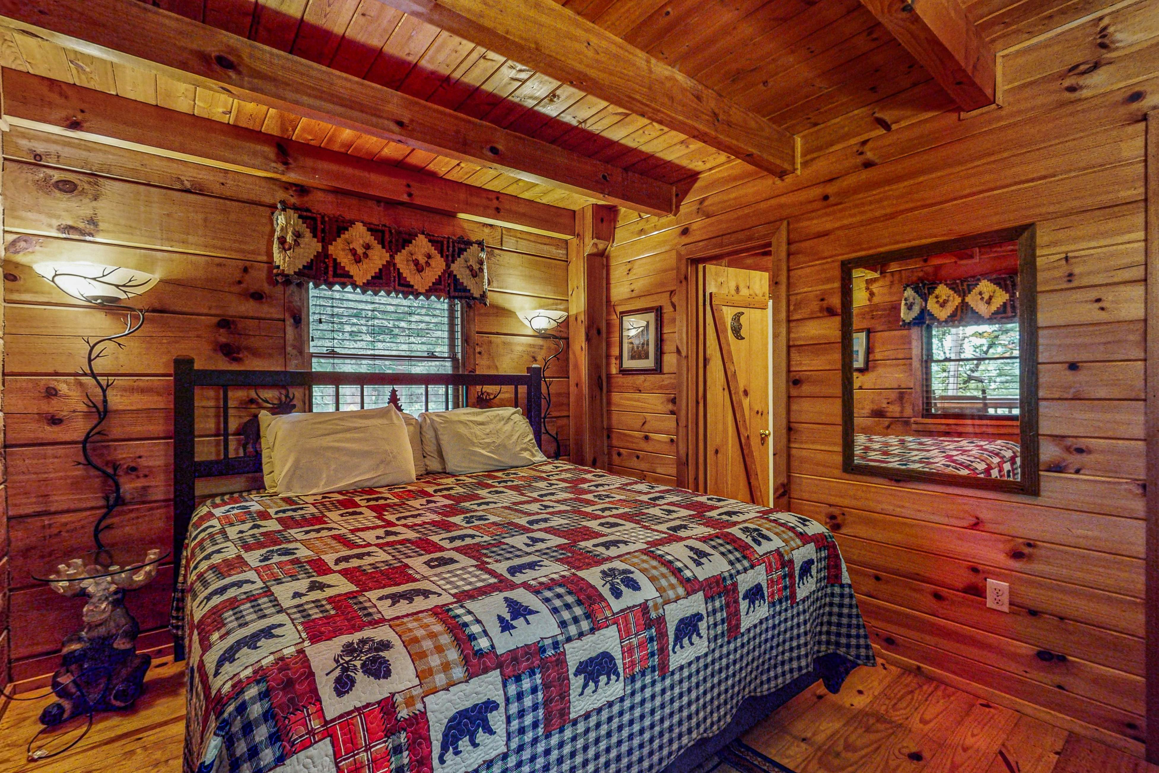 Smoky Mountain retreat with deck, hot tub, pool table, & free attraction tickets