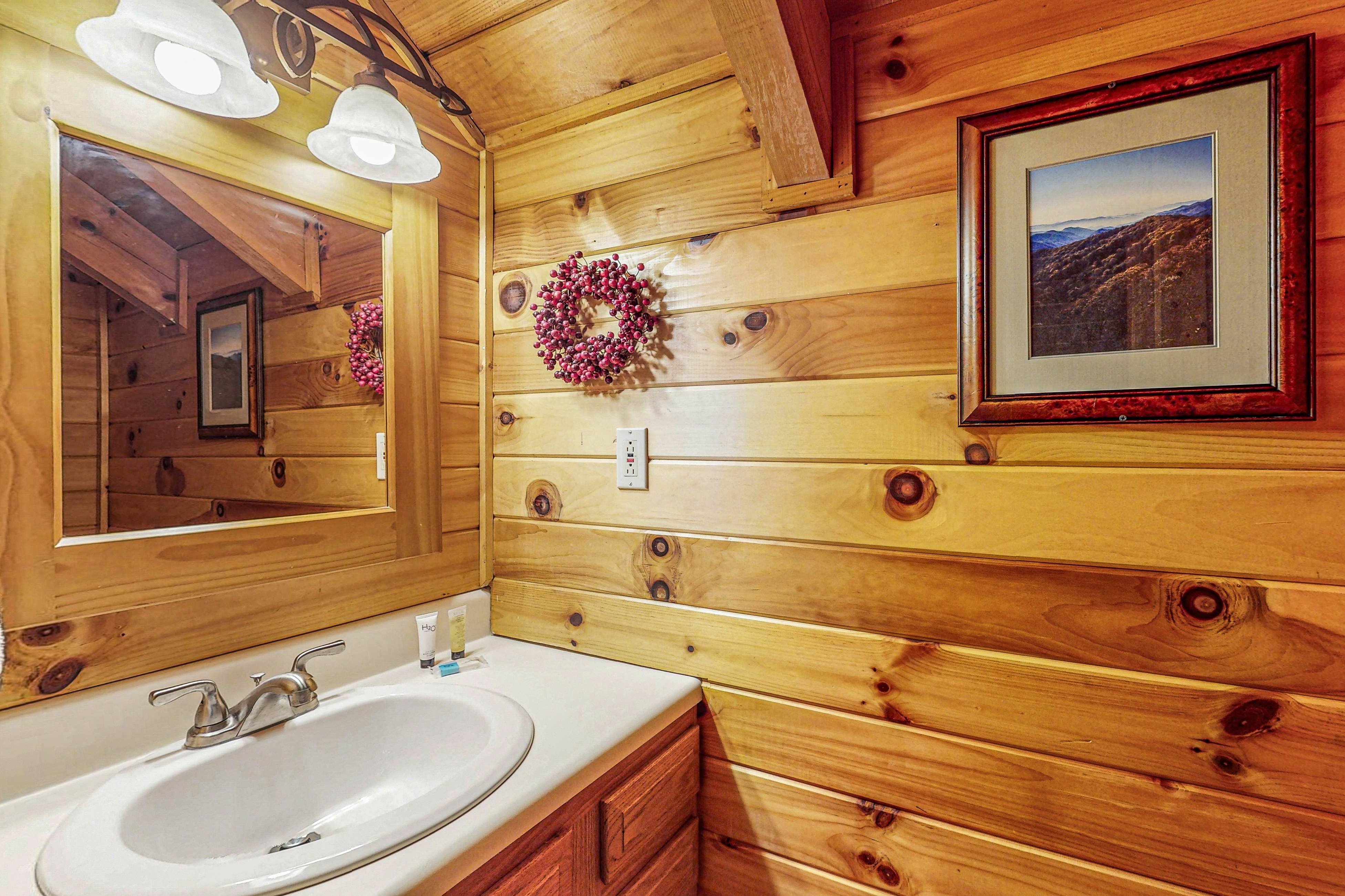 Smoky Mountain retreat with deck, hot tub, pool table, & free attraction tickets