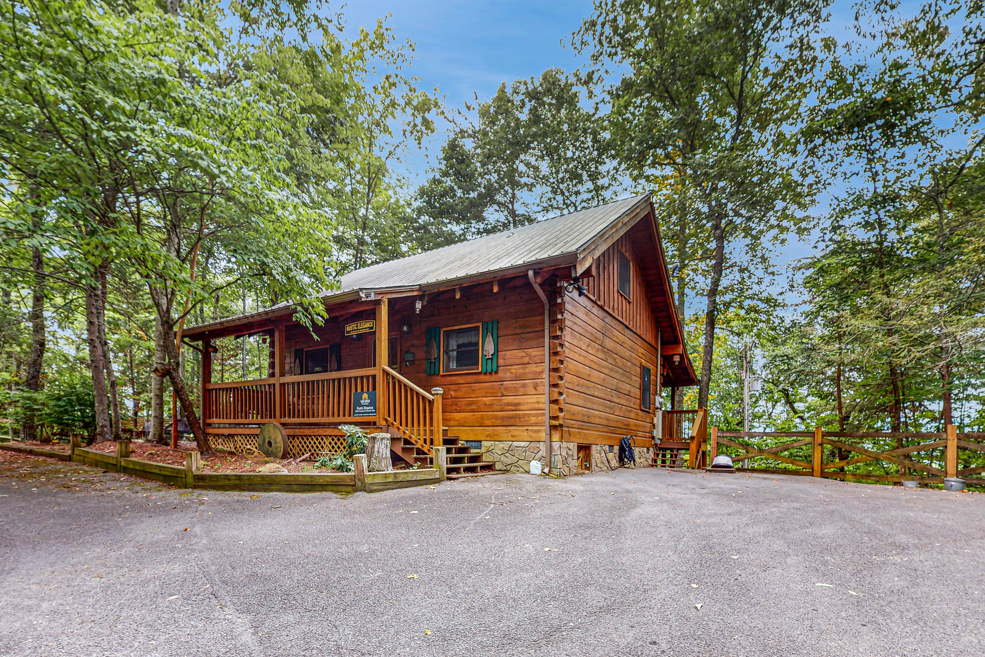 Smoky Mountain retreat with deck, hot tub, pool table, & free attraction tickets