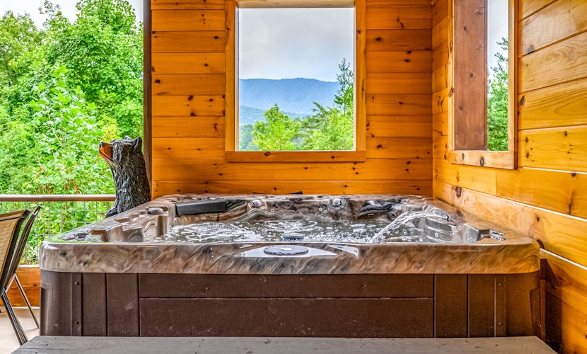 Cozy Mtn View Home, Sleeps 15・Hot Tub・Games ・Gym