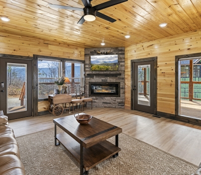 Luxury Retreat, Indoor Pool, Hot Tub, Theater, Games