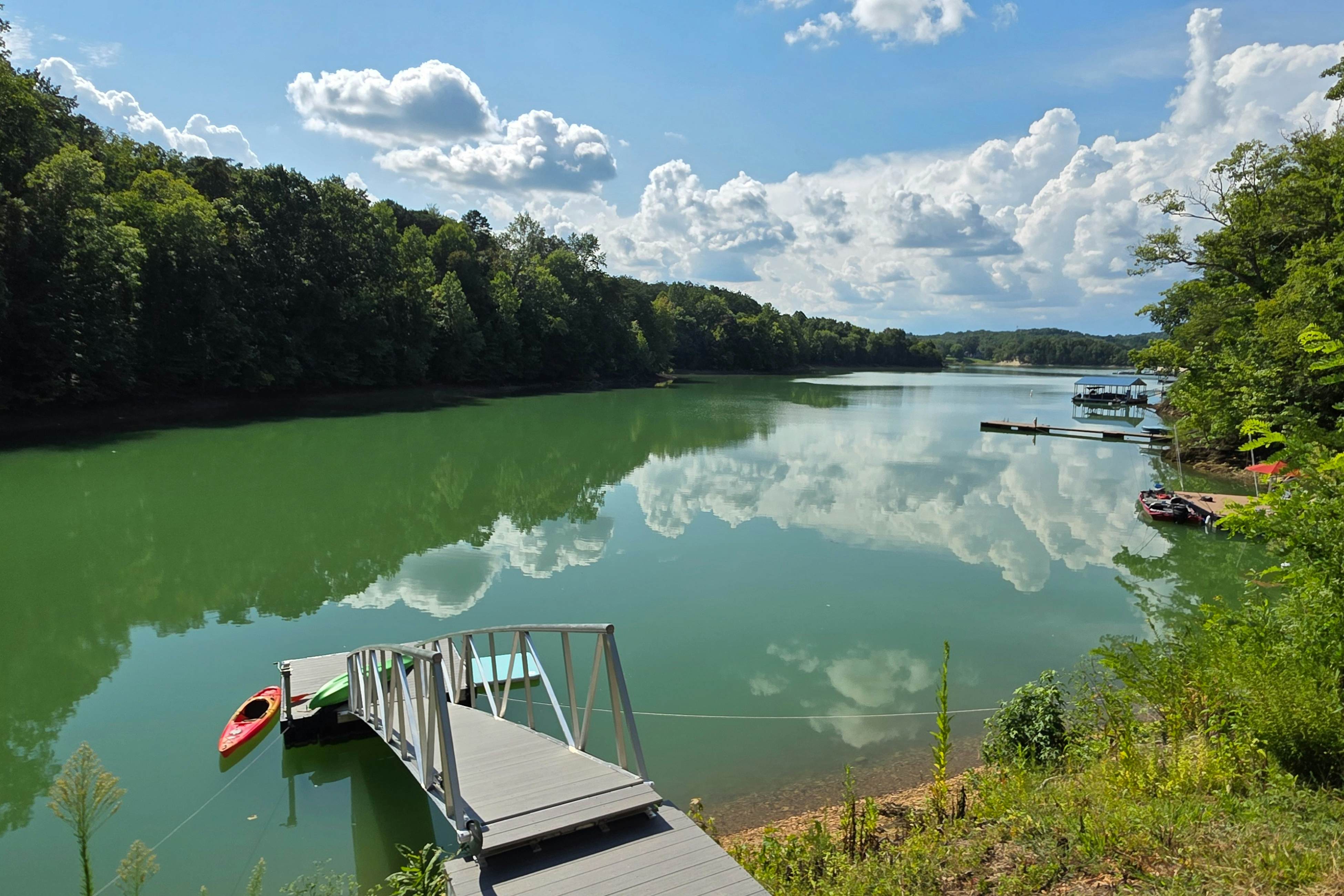 Beautiful Lake Front Retreat, Sleeps 4・Dock・Games