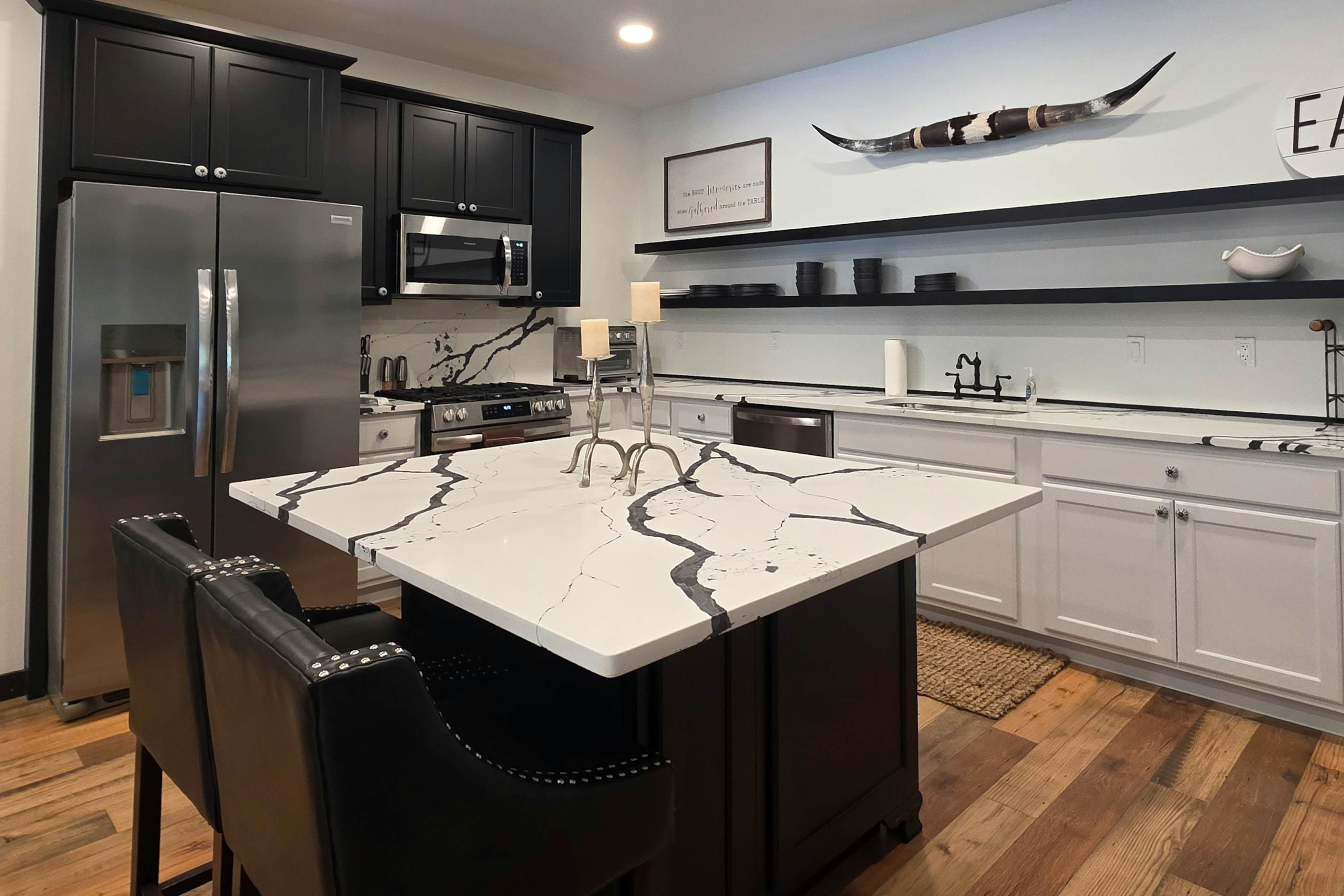 Beautiful Lake Front Retreat, Sleeps 4・Dock・Games