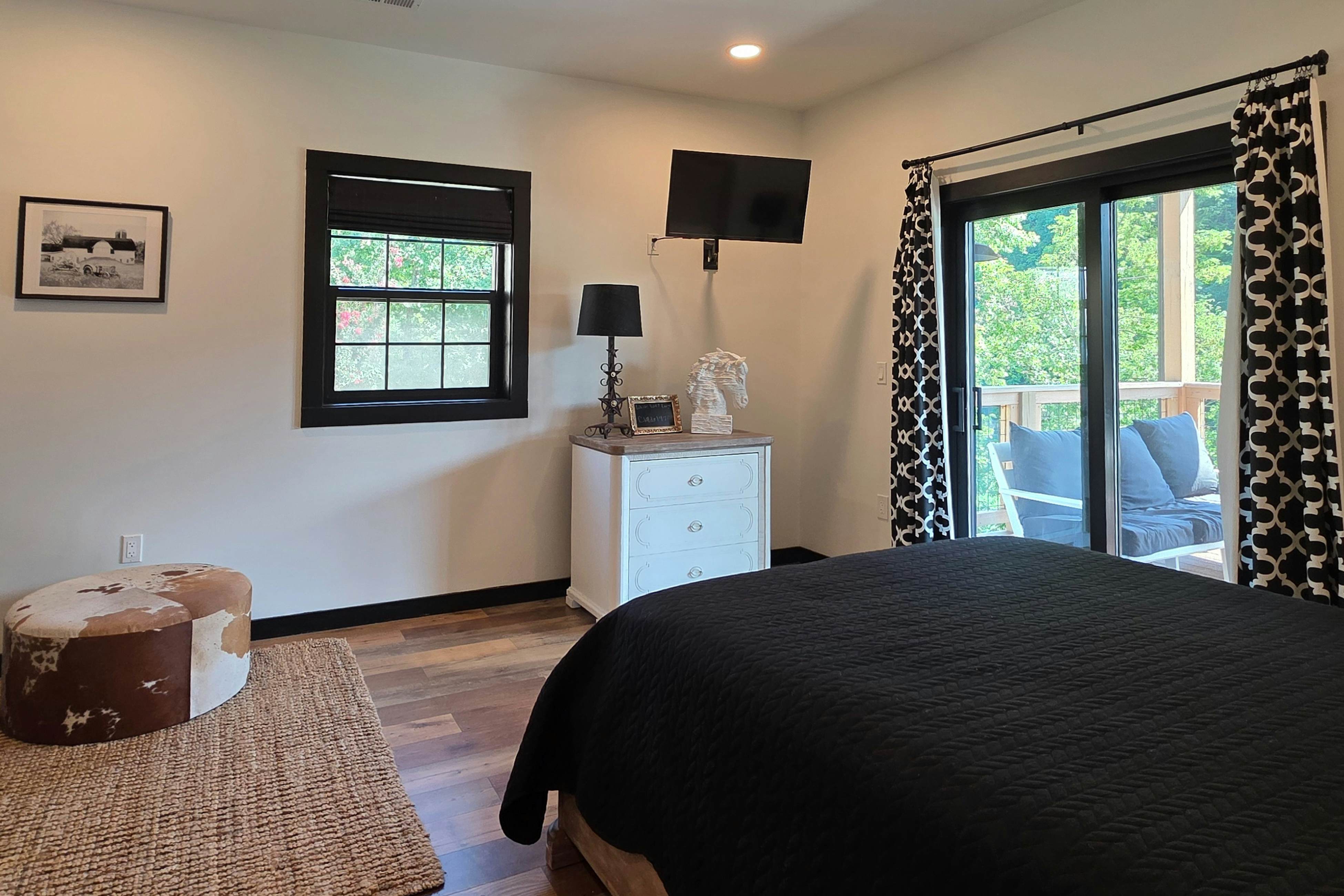 Beautiful Lake Front Retreat, Sleeps 4・Dock・Games