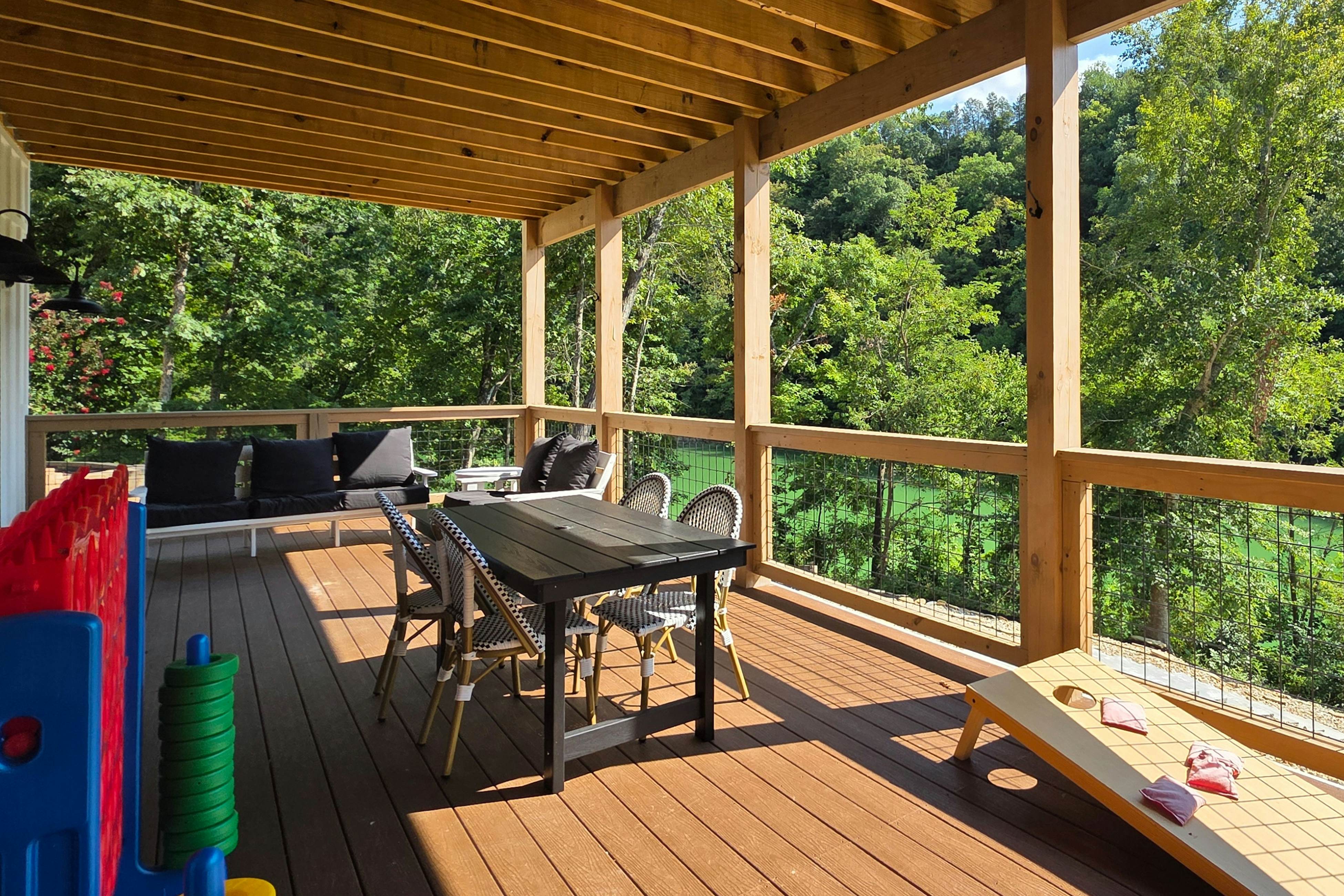 Beautiful Lake Front Retreat, Sleeps 4・Dock・Games