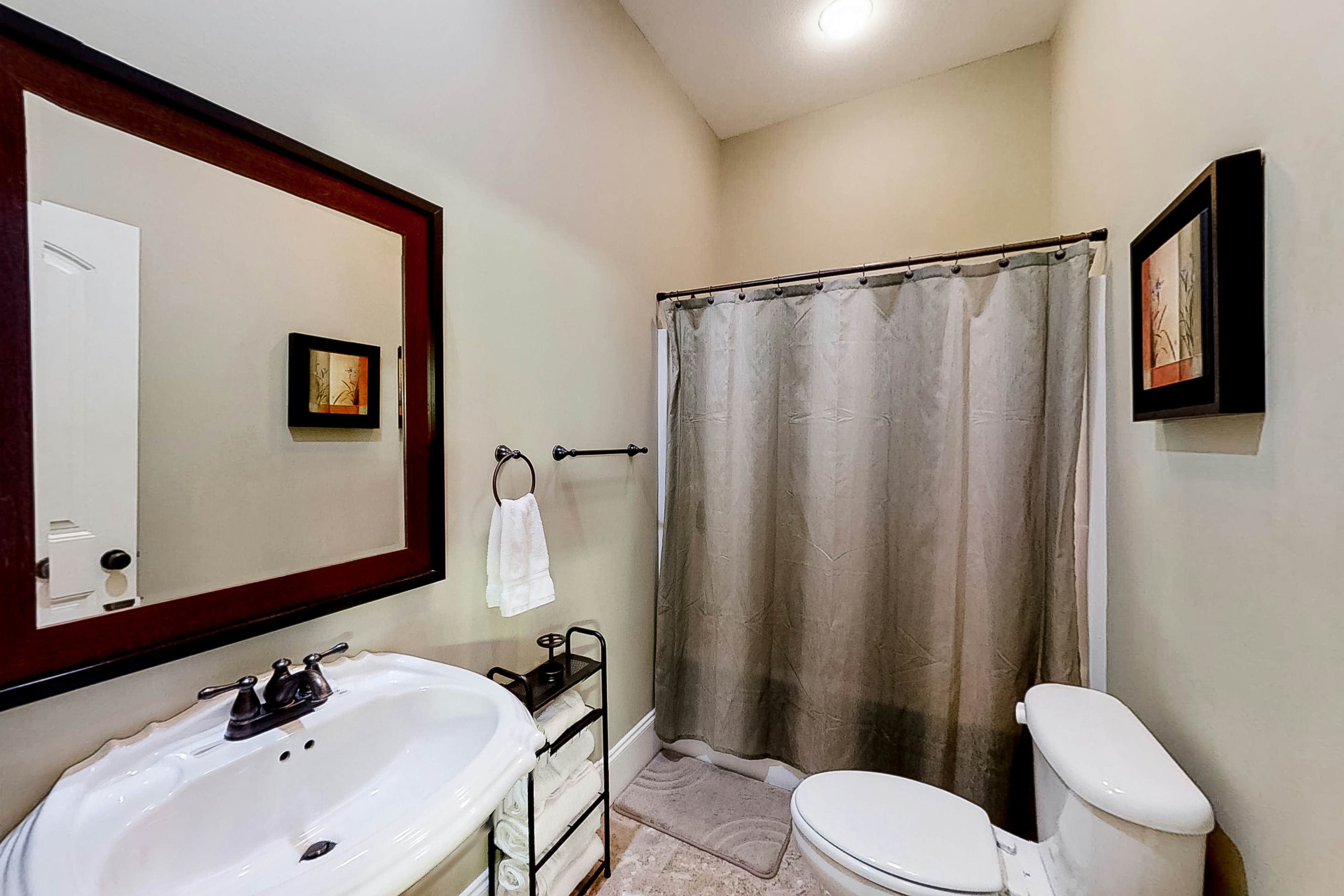 Charming Lakefront Home, Sleep 12・Dock・Boat Launch