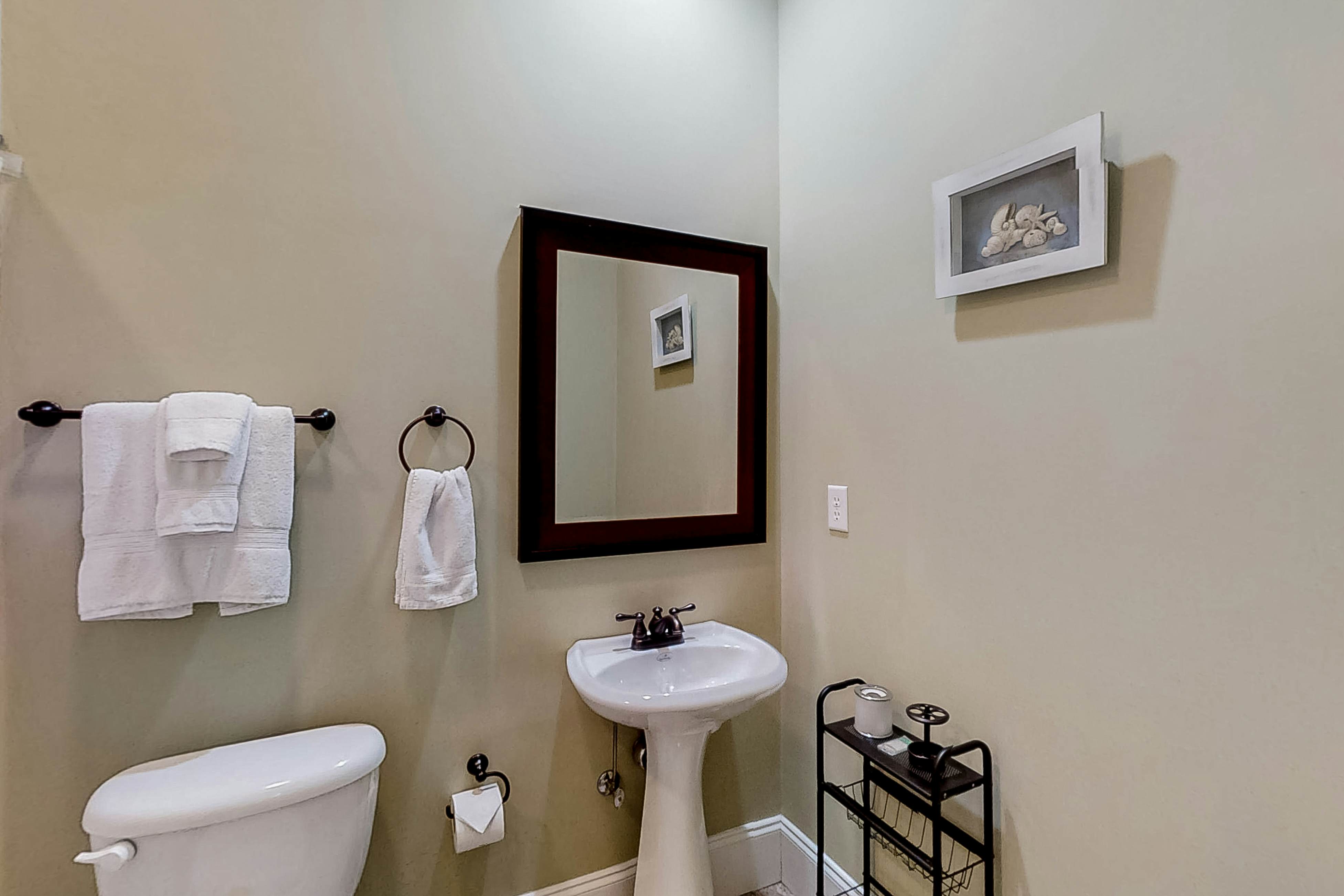 Charming Lakefront Home, Sleep 12・Dock・Boat Launch