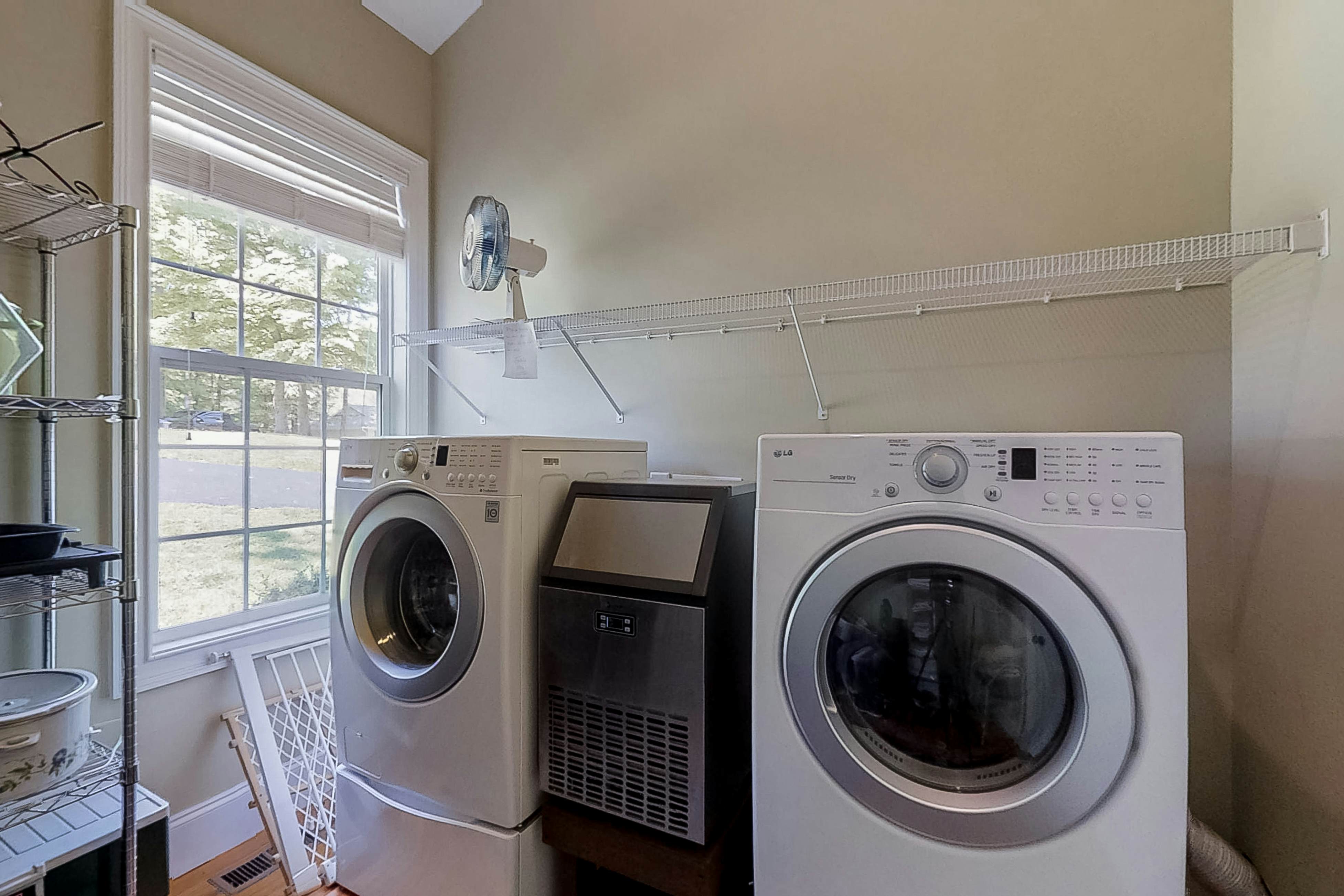 Charming Lakefront Home, Sleep 12・Dock・Boat Launch