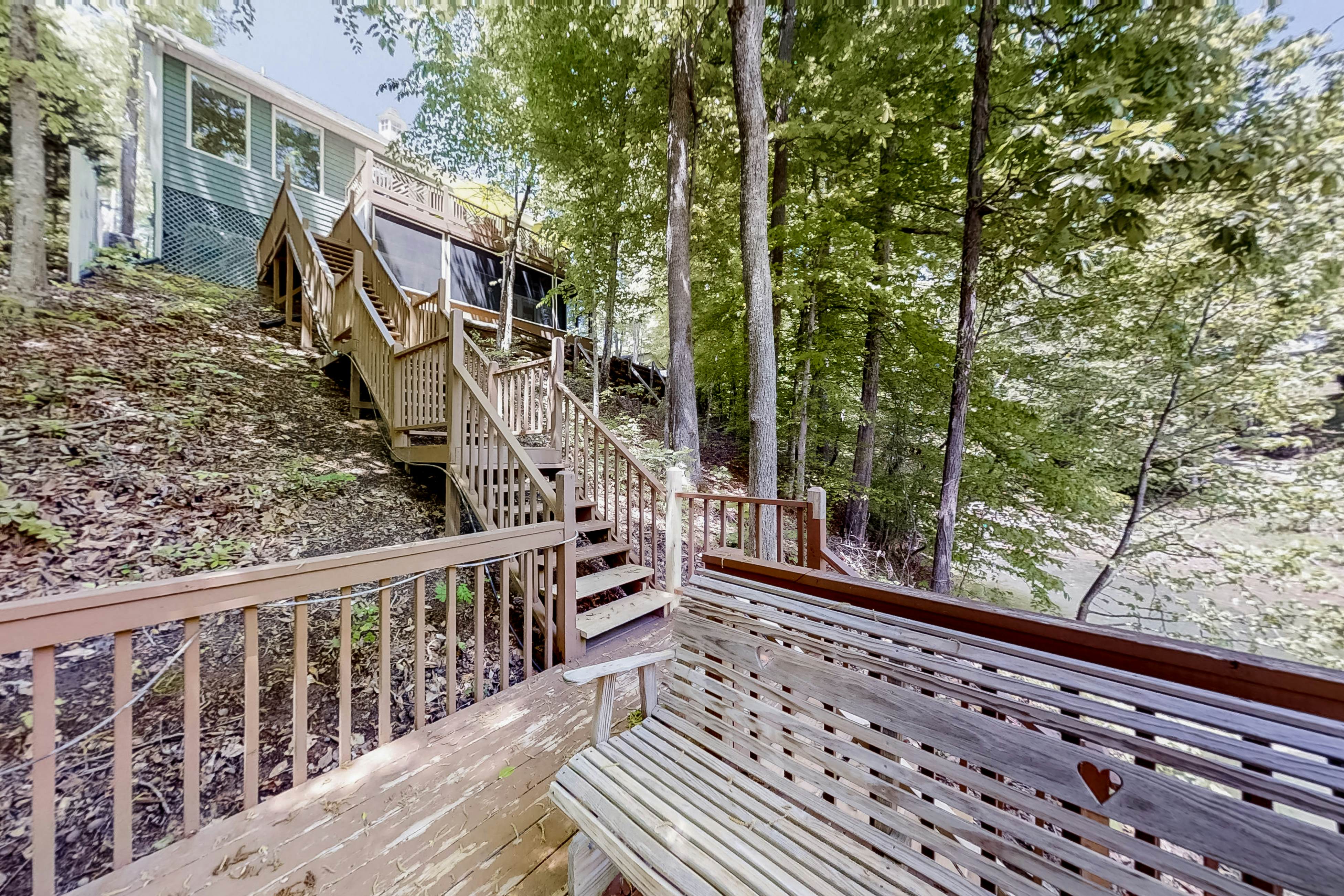Charming Lakefront Home, Sleep 12・Dock・Boat Launch