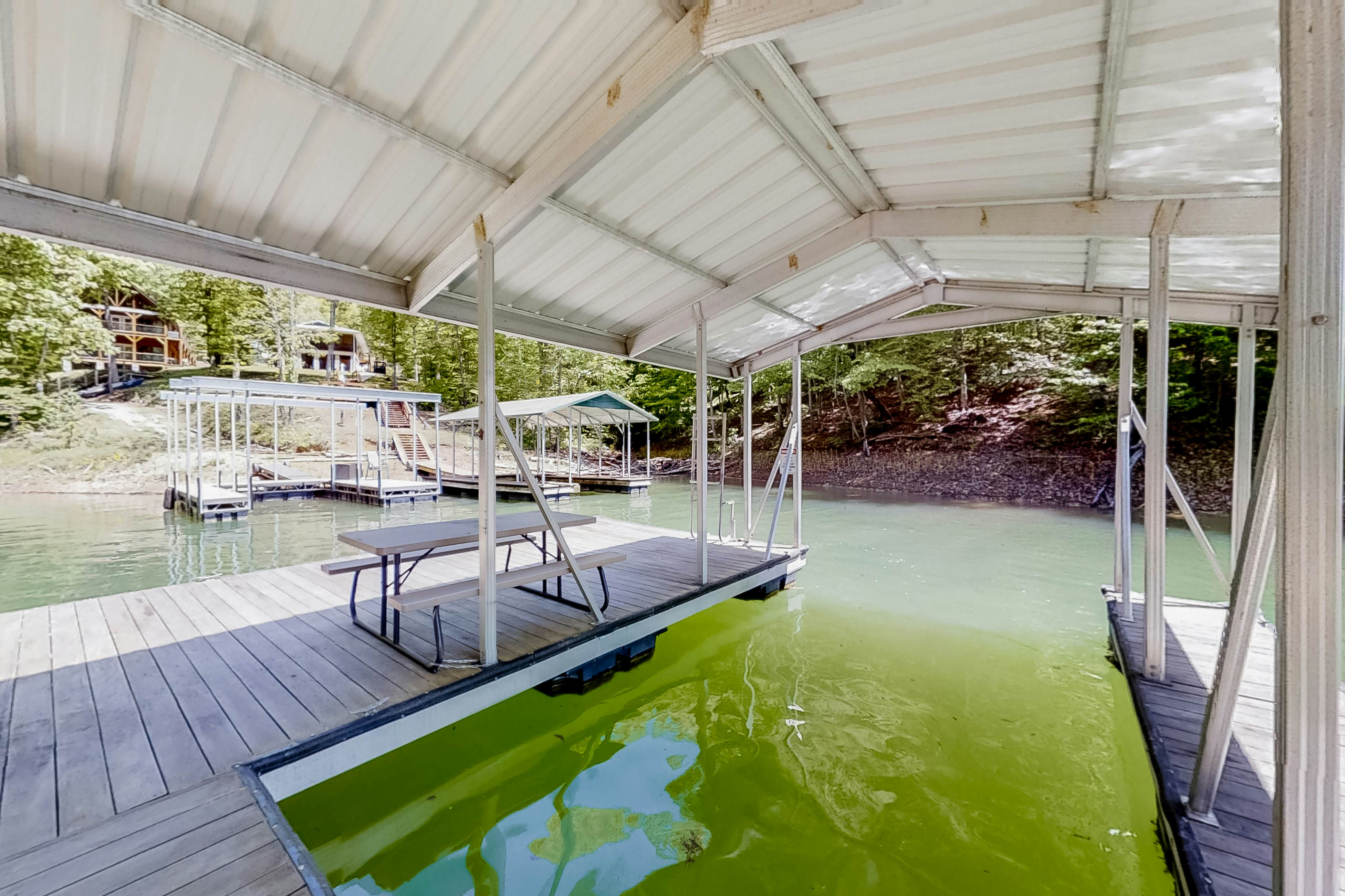 Charming Lakefront Home, Sleep 12・Dock・Boat Launch