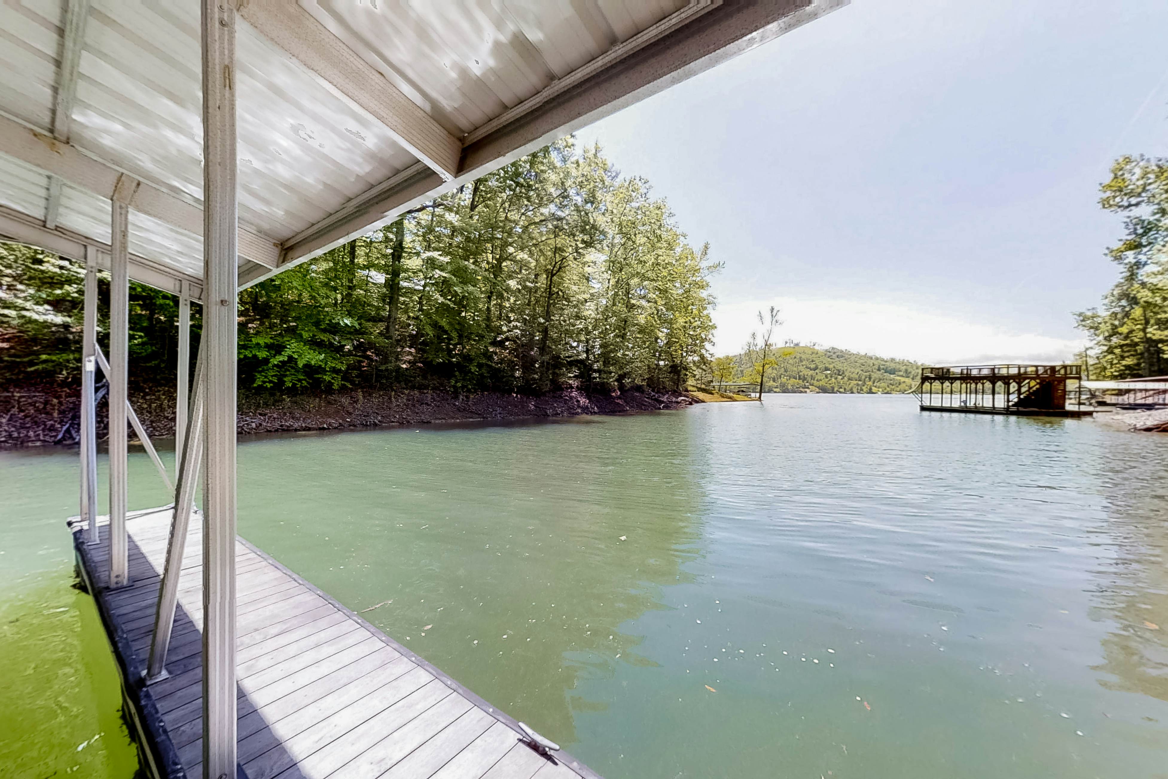 Charming Lakefront Home, Sleep 12・Dock・Boat Launch
