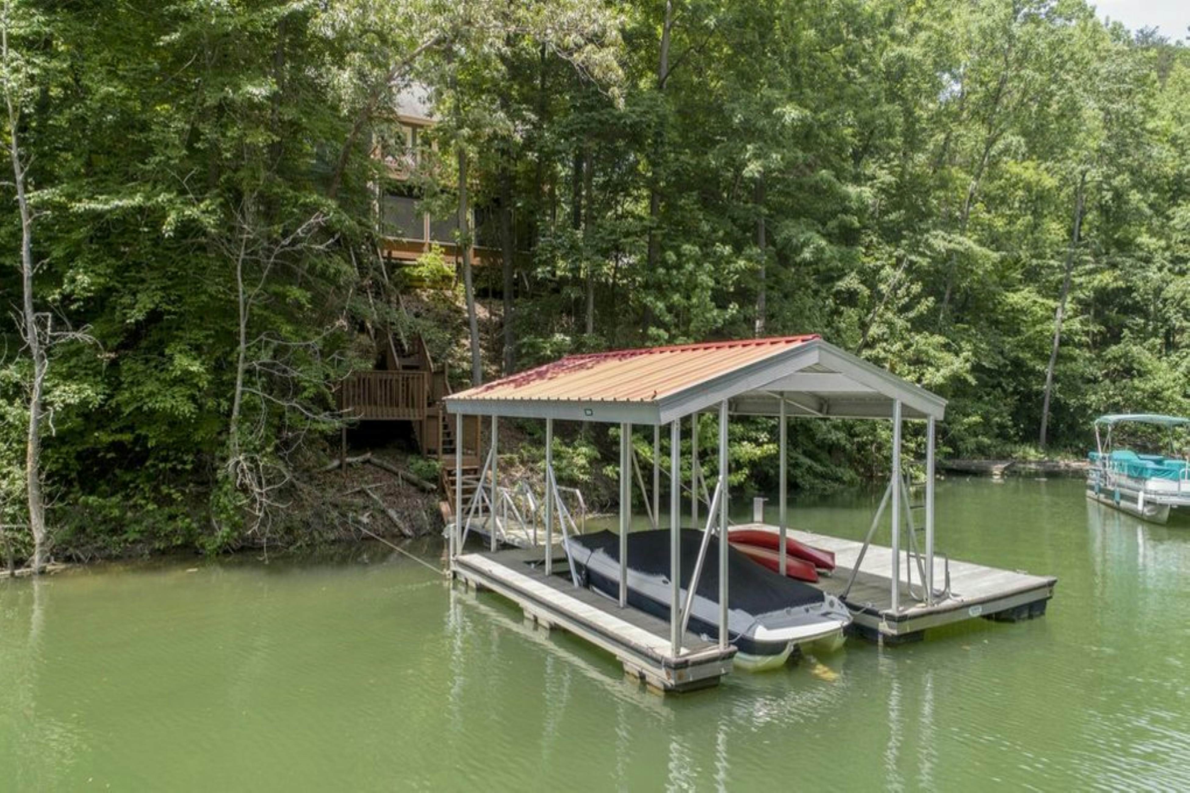 Charming Lakefront Home, Sleep 12・Dock・Boat Launch