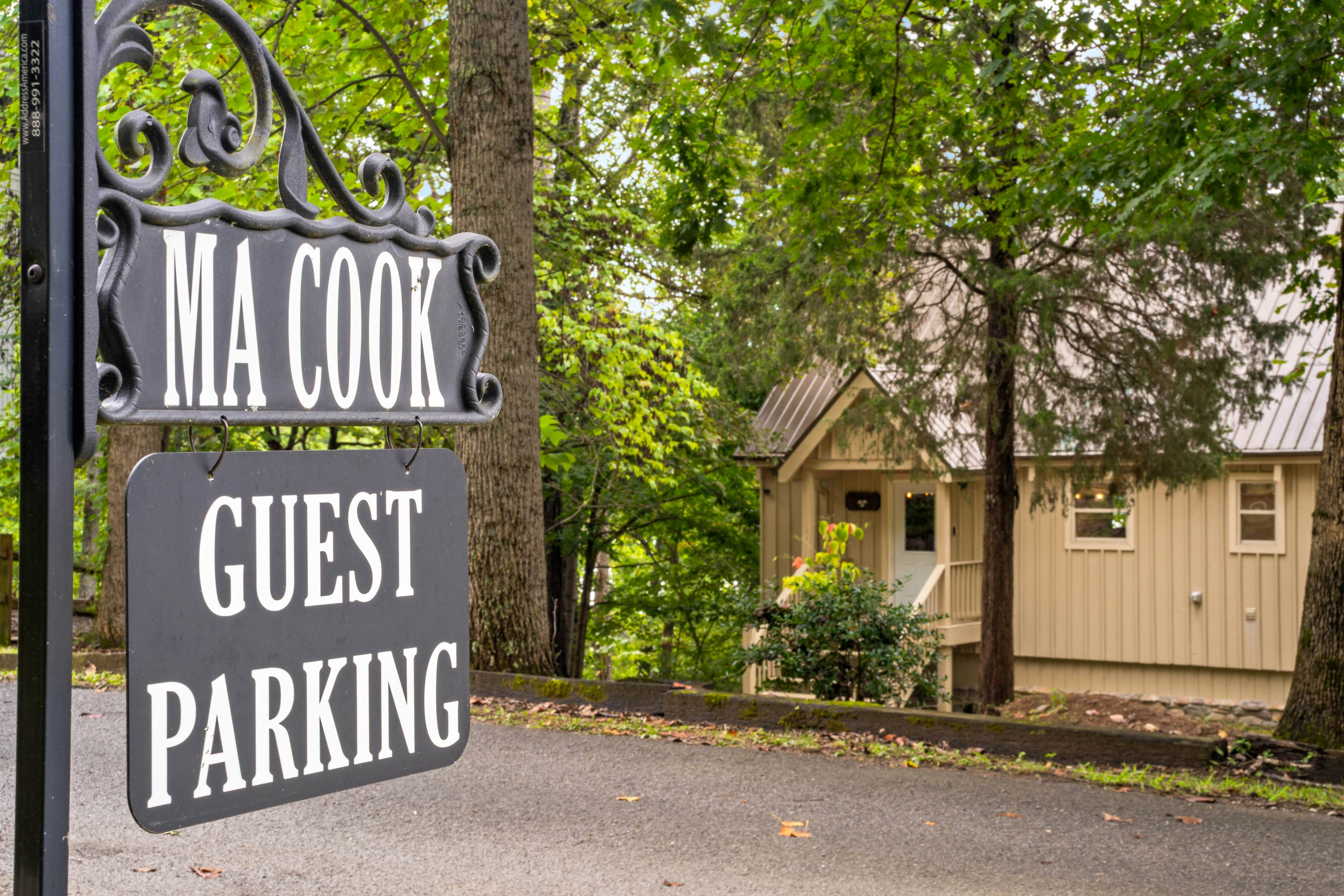 Spacious Lakefront Home, Sleeps 8・Dock・Pool Table