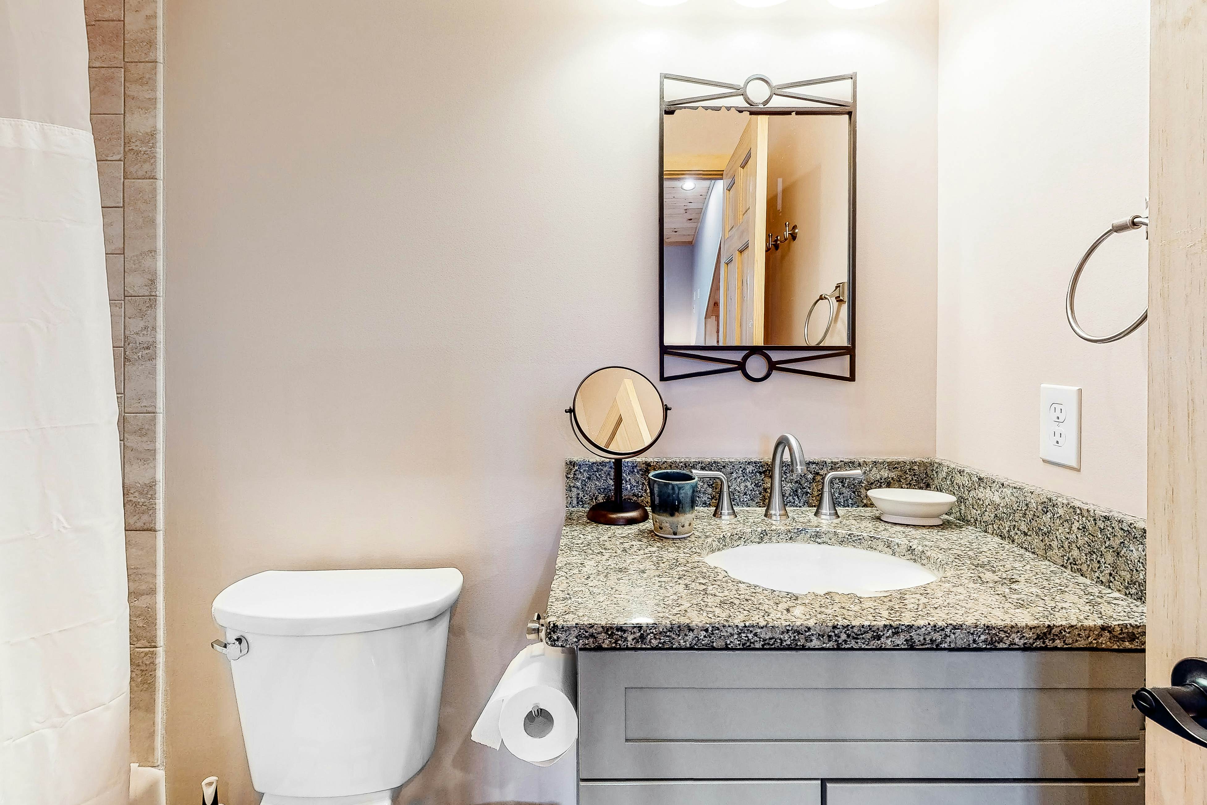 Hillside Cabin w/ Free Attraction TIckets, Private Hot Tub, & Stunning Views