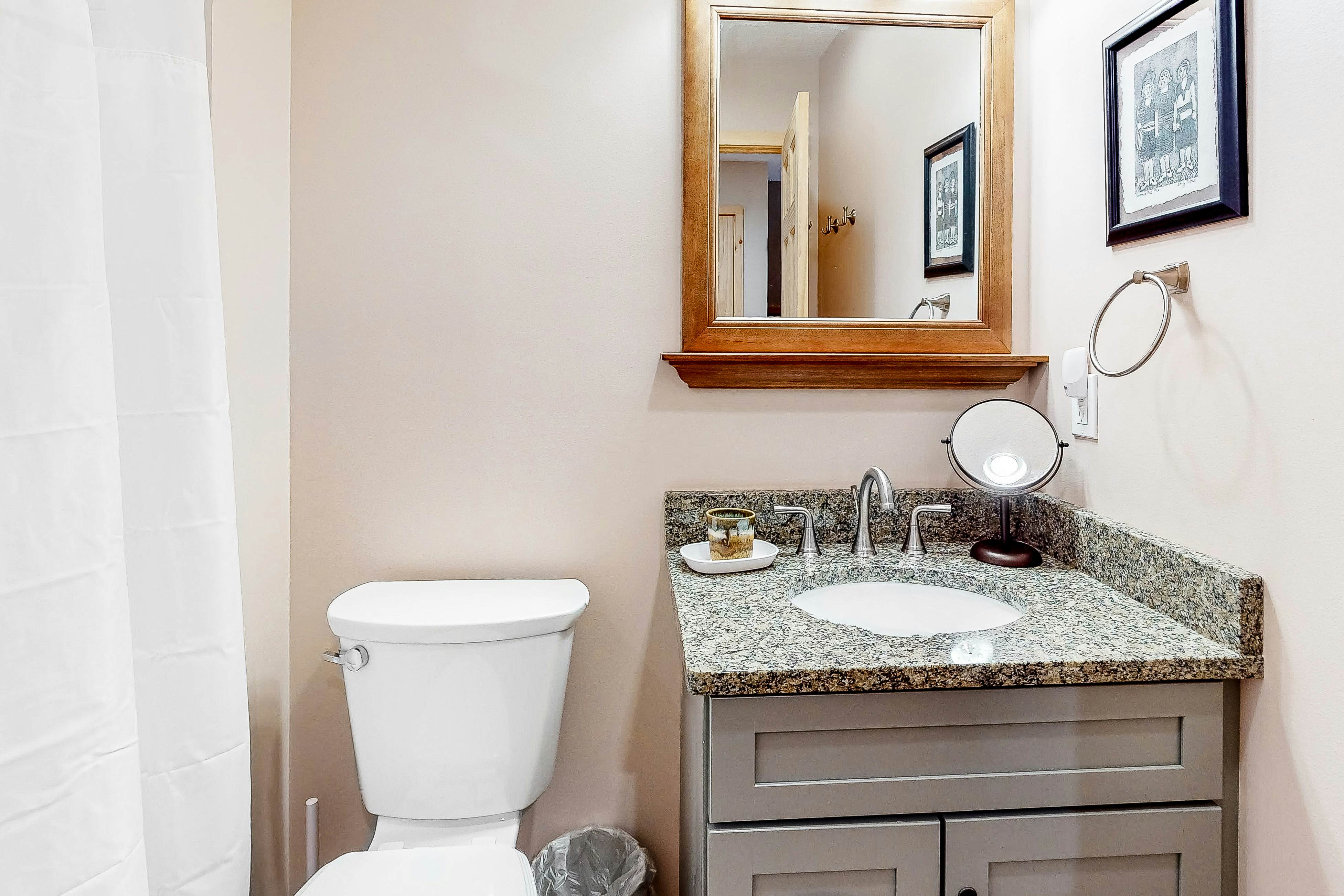 Hillside Cabin w/ Free Attraction TIckets, Private Hot Tub, & Stunning Views