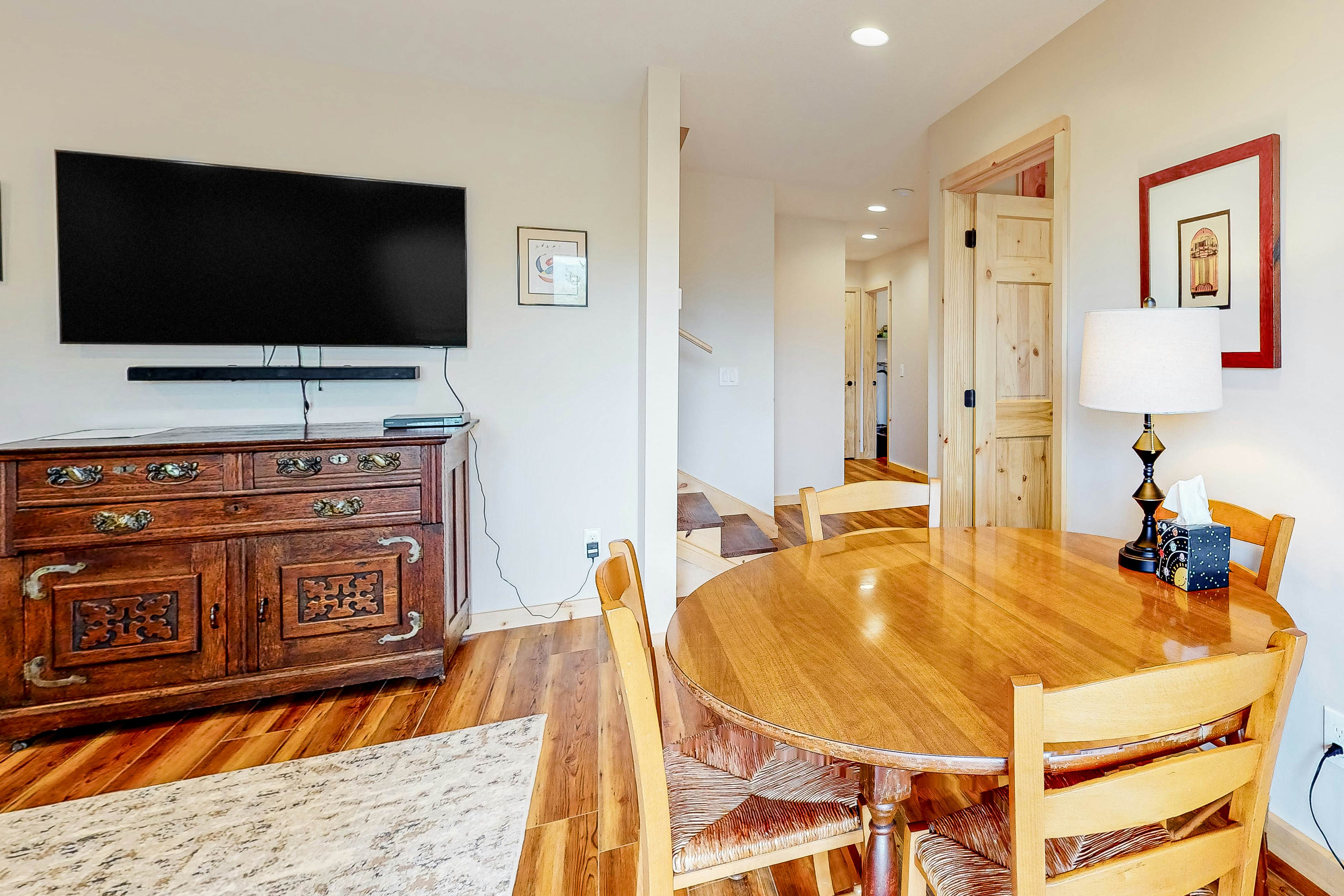 Hillside Cabin w/ Free Attraction TIckets, Private Hot Tub, & Stunning Views