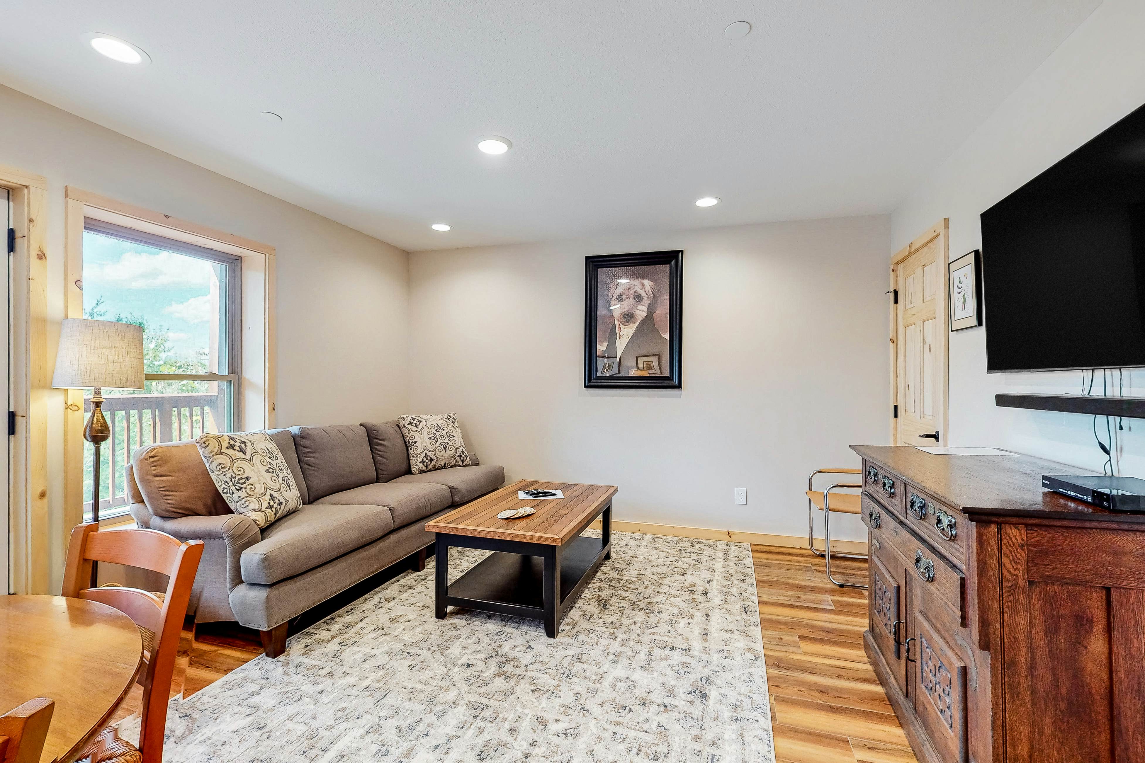 Hillside Cabin w/ Free Attraction TIckets, Private Hot Tub, & Stunning Views