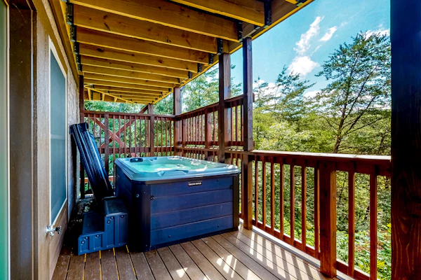 Hillside Cabin Escape・Hot Tub・ADA Accessible・Views