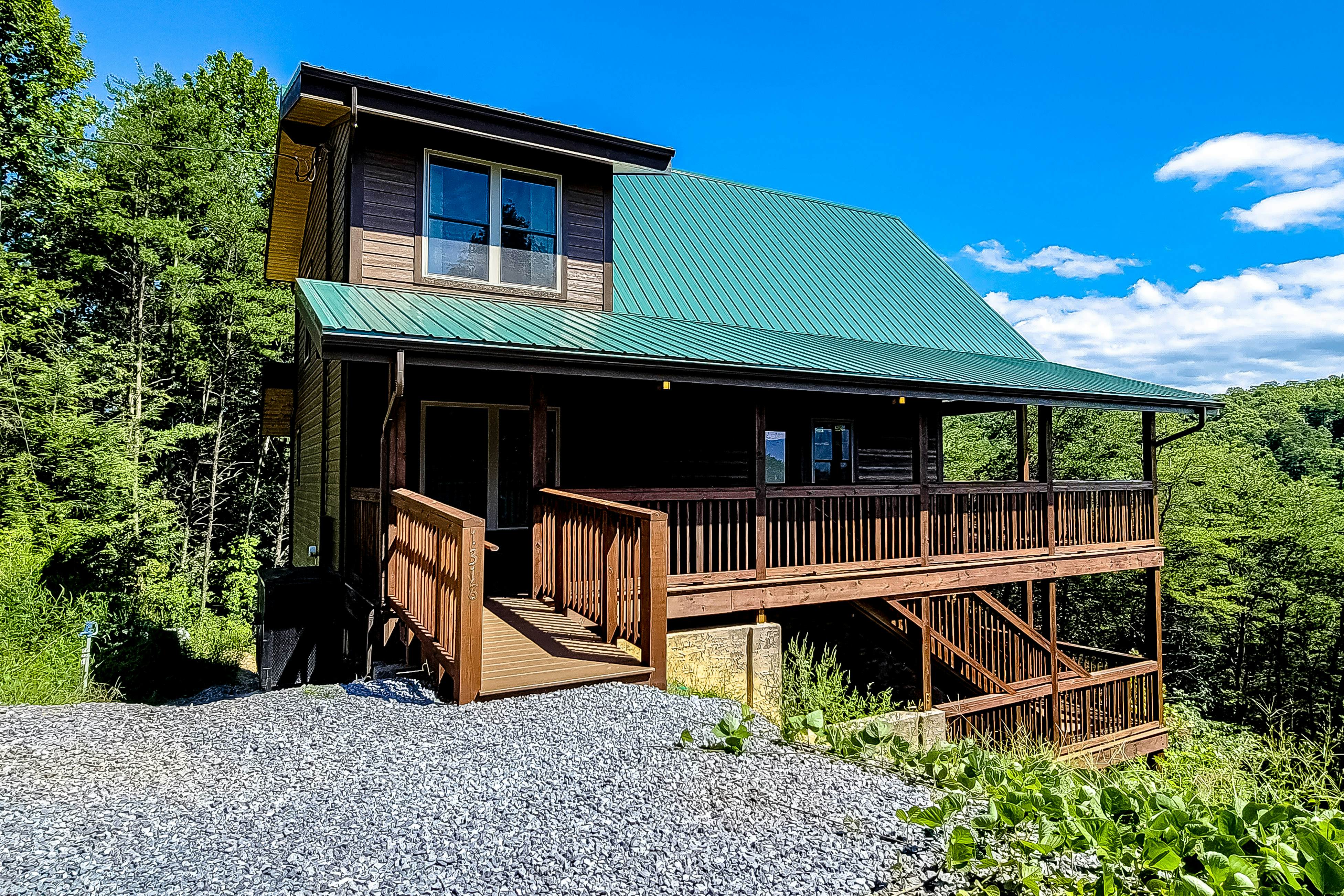 Hillside Cabin w/ Free Attraction TIckets, Private Hot Tub, & Stunning Views