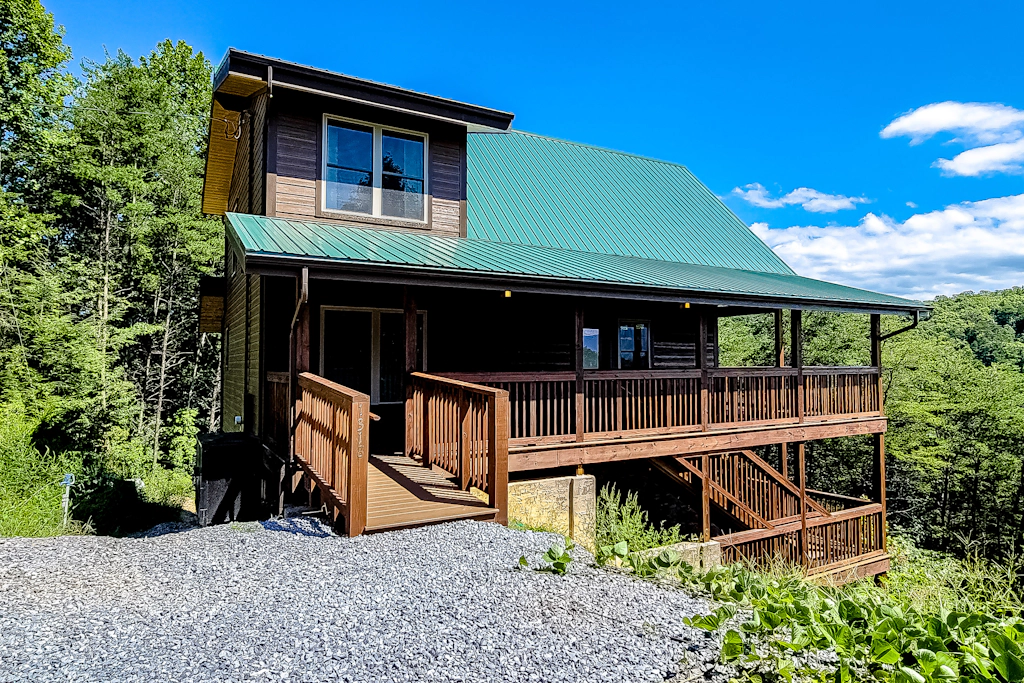Hillside Cabin Escape・Hot Tub・ADA Accessible・Views