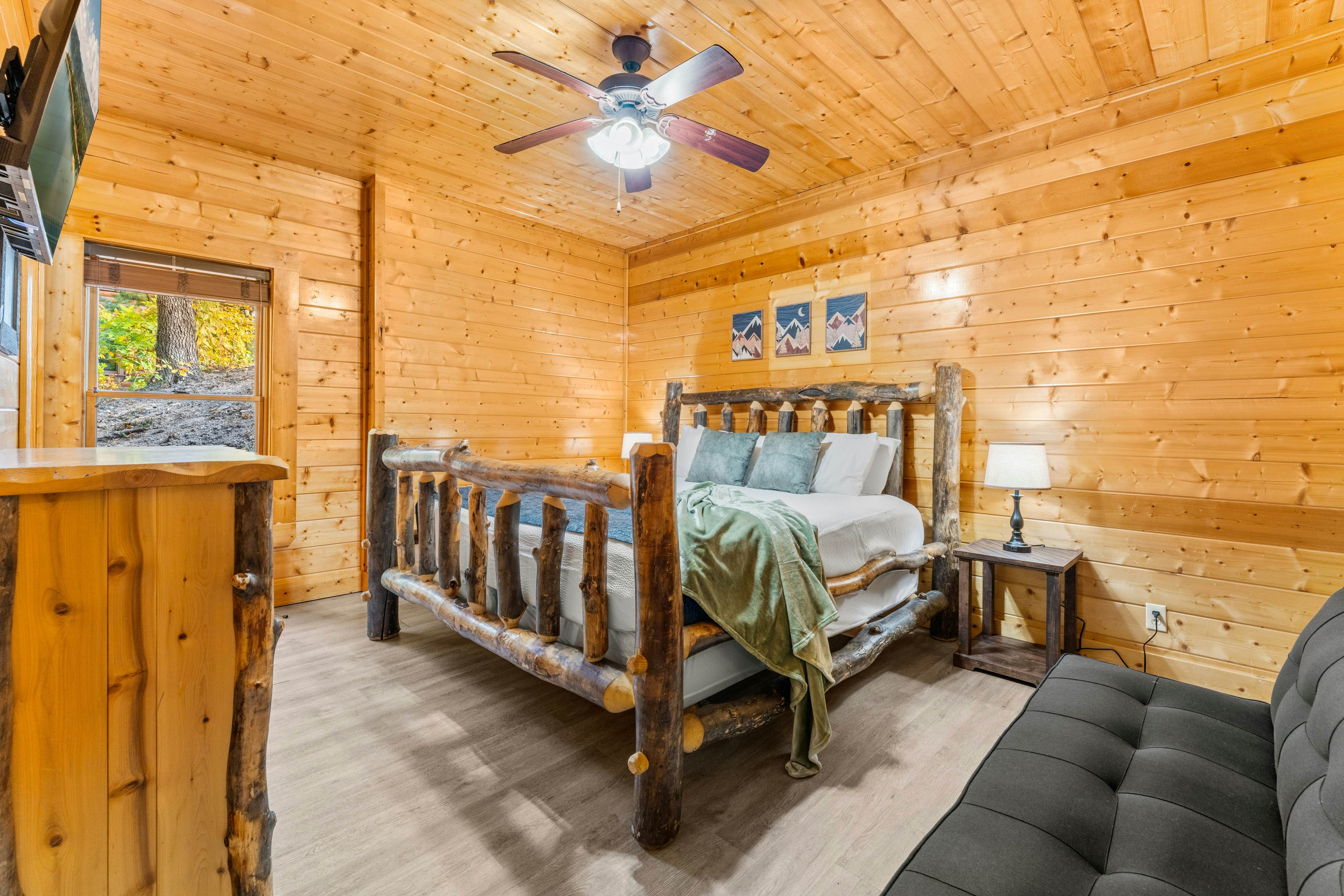 Amazing Cabin, Sleeps 58・Hot Tub・Billiards・Theater