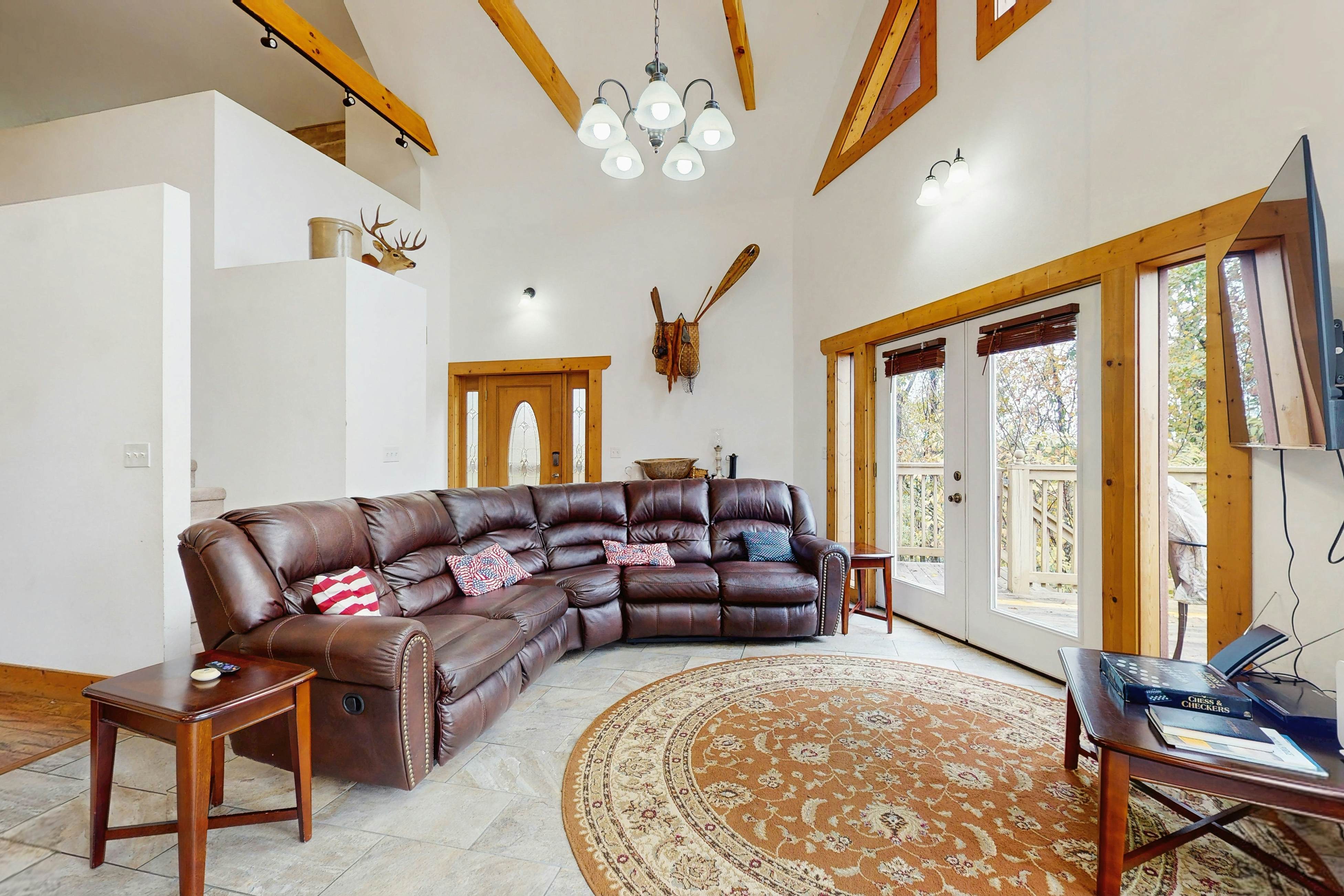 Unique Cabin, Sleep 6・Amazing Mtn View・Pond Access