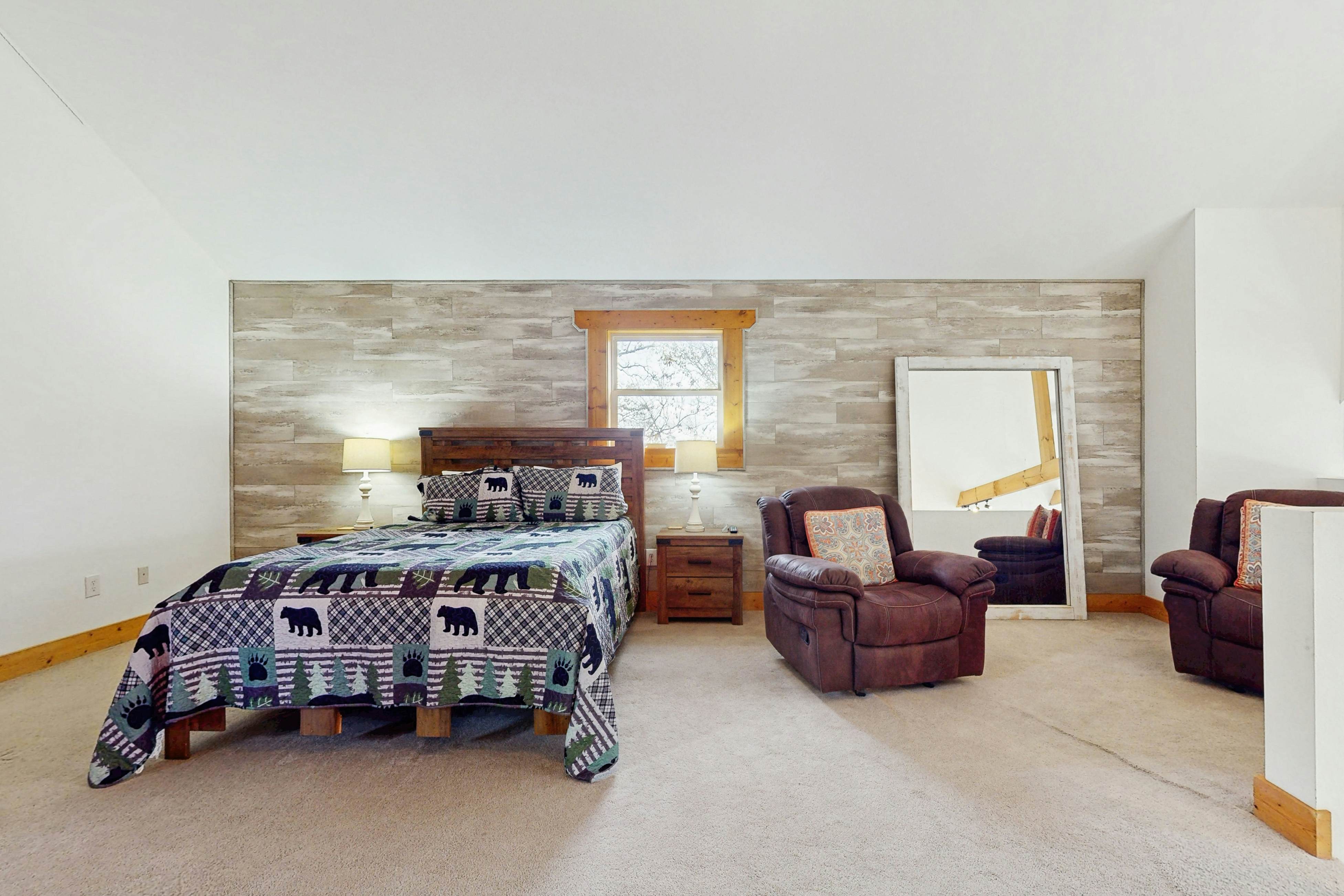 Unique Cabin, Sleep 6・Amazing Mtn View・Pond Access