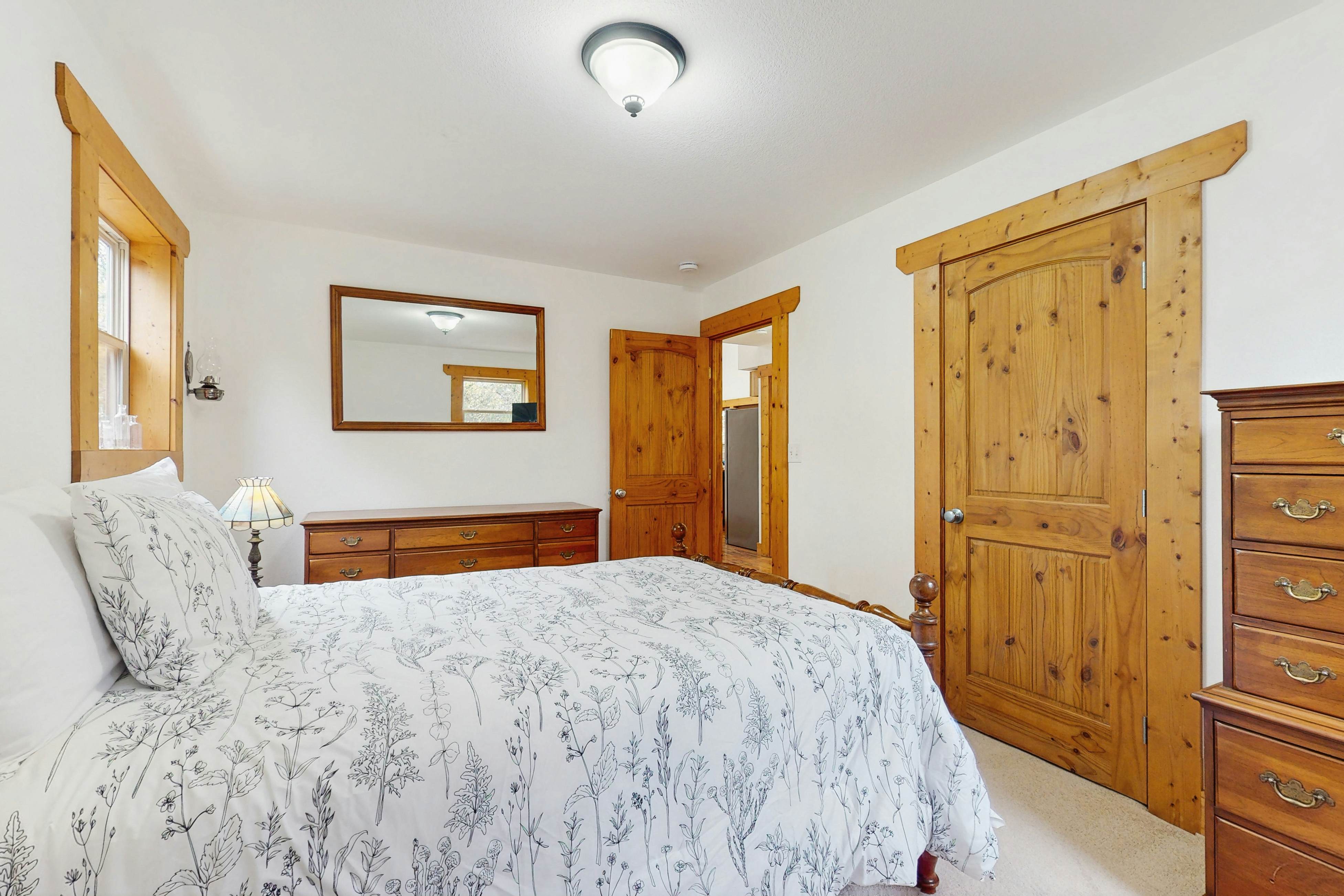 Unique Cabin, Sleep 6・Amazing Mtn View・Pond Access