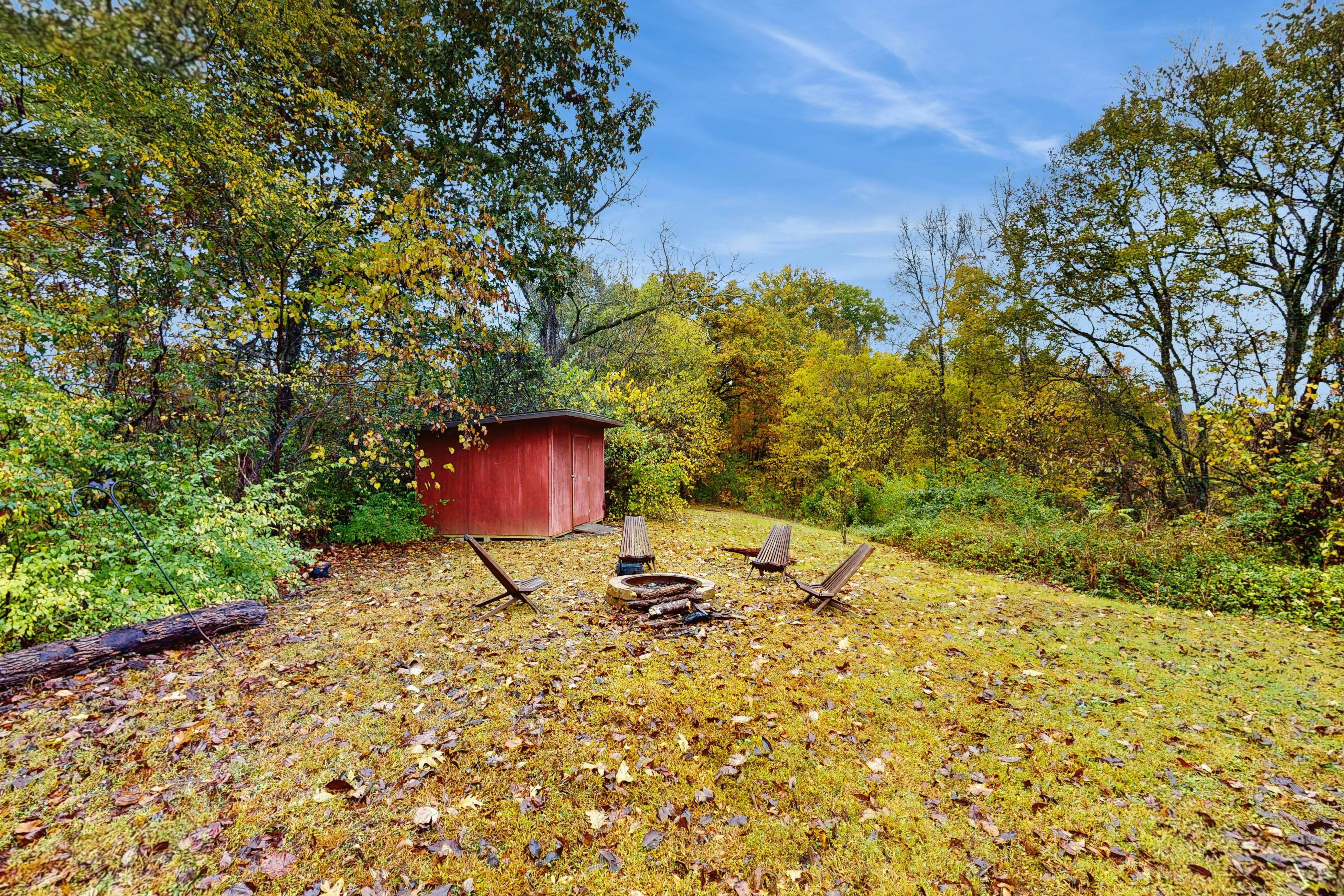 Unique Cabin, Sleep 6・Amazing Mtn View・Pond Access