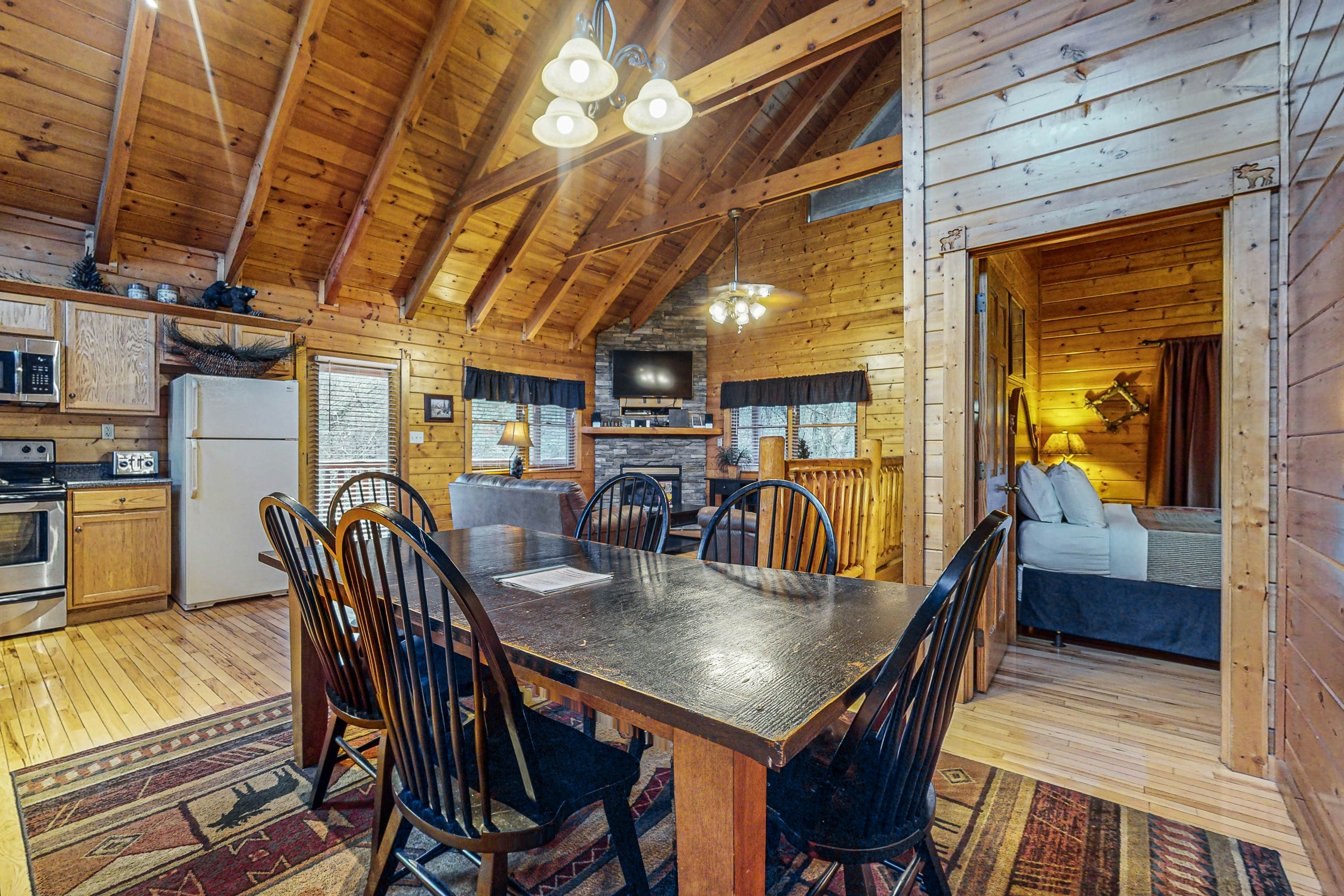 Charming Cabin wi/ Hot Tub, Pool Table, and Theater + Free Attraction Tickets