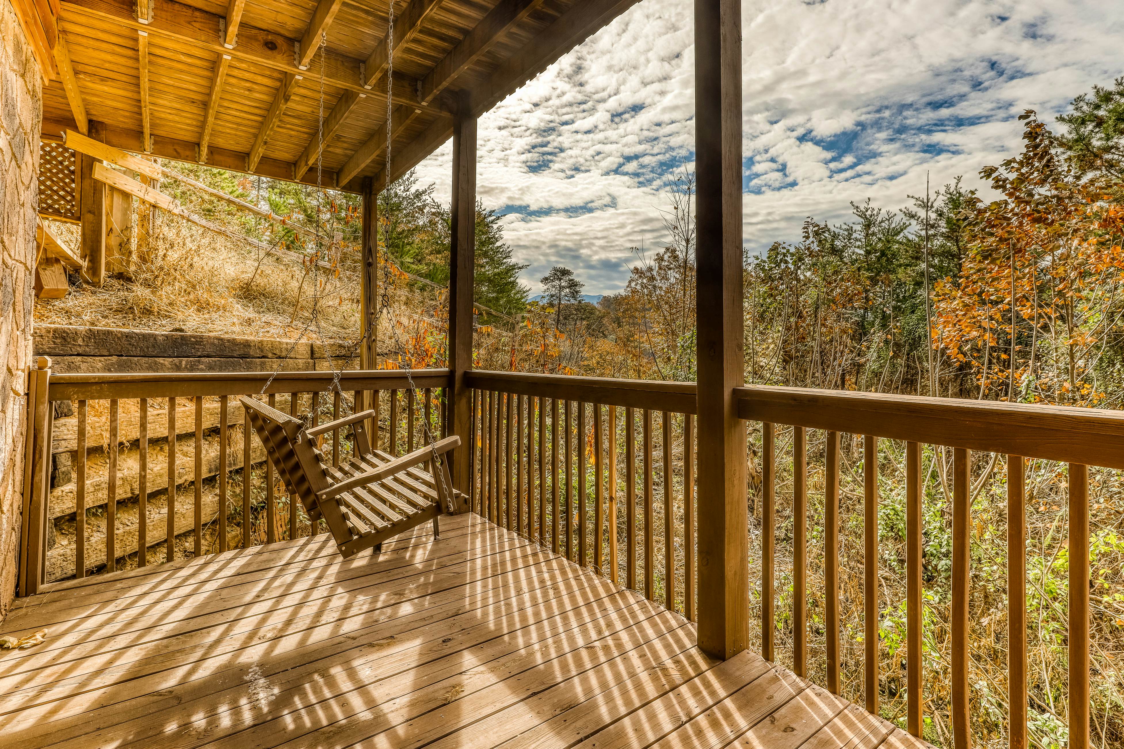 Spacious, Dog Welcome Cabin, Sleeps 8・Mtn Views