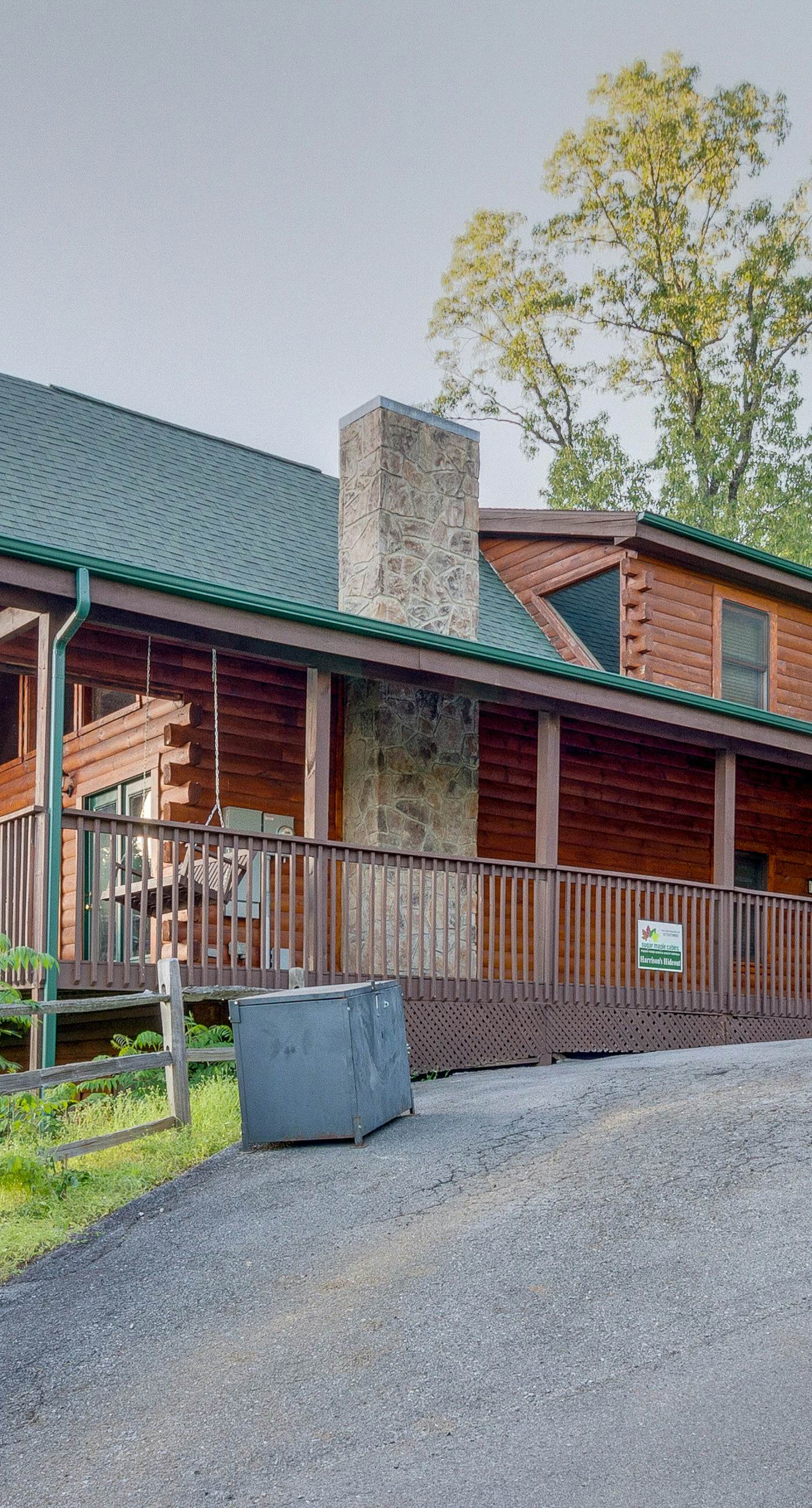 Spacious, Dog Welcome Cabin, Sleeps 8, Mtn Views