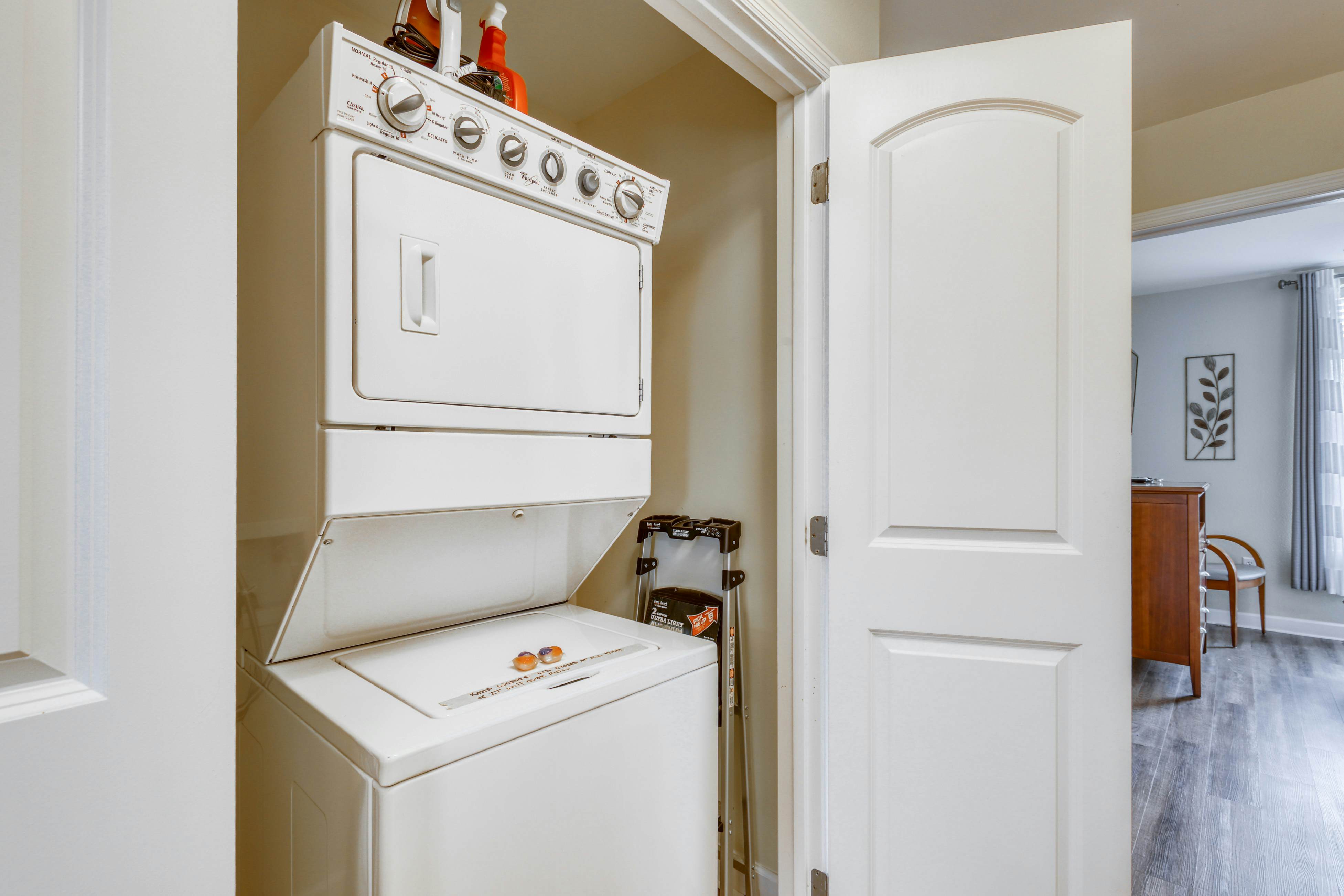 River-view condo w/ community hot tub and outdoor pool + free attraction tickets