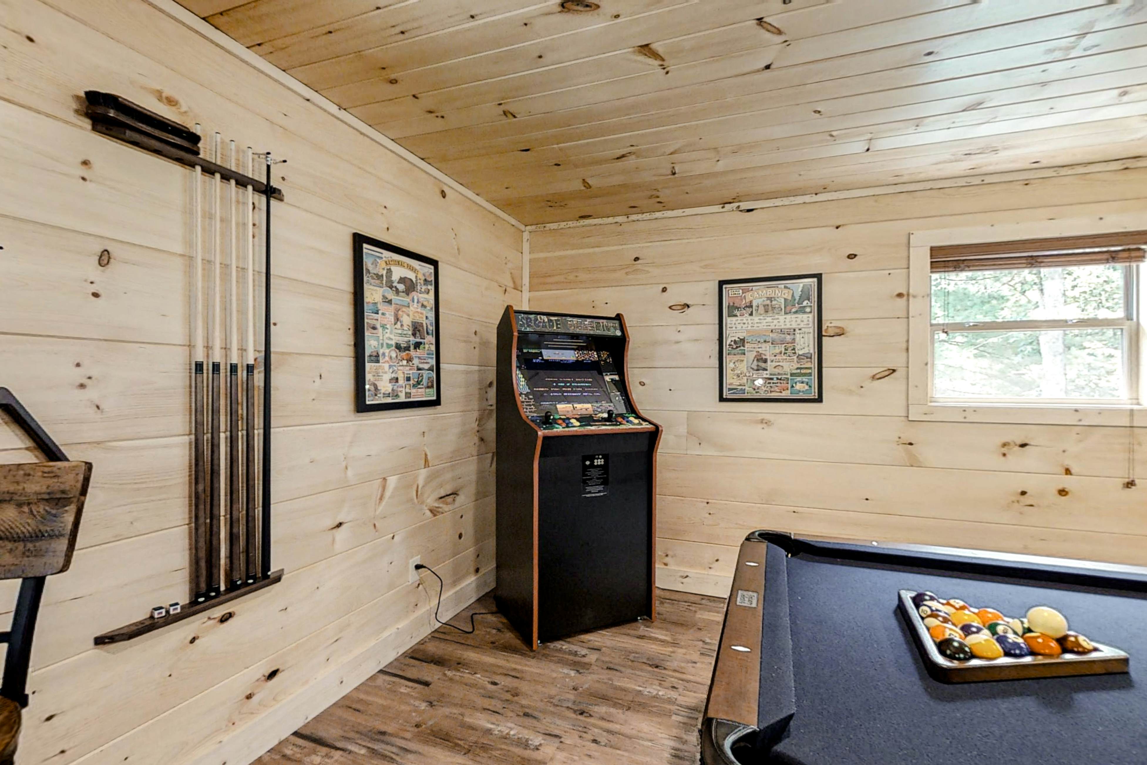 Dog-Friendly Cabin w/Hot Tub, Deck, & Shared Pool + Free Attraction Tickets