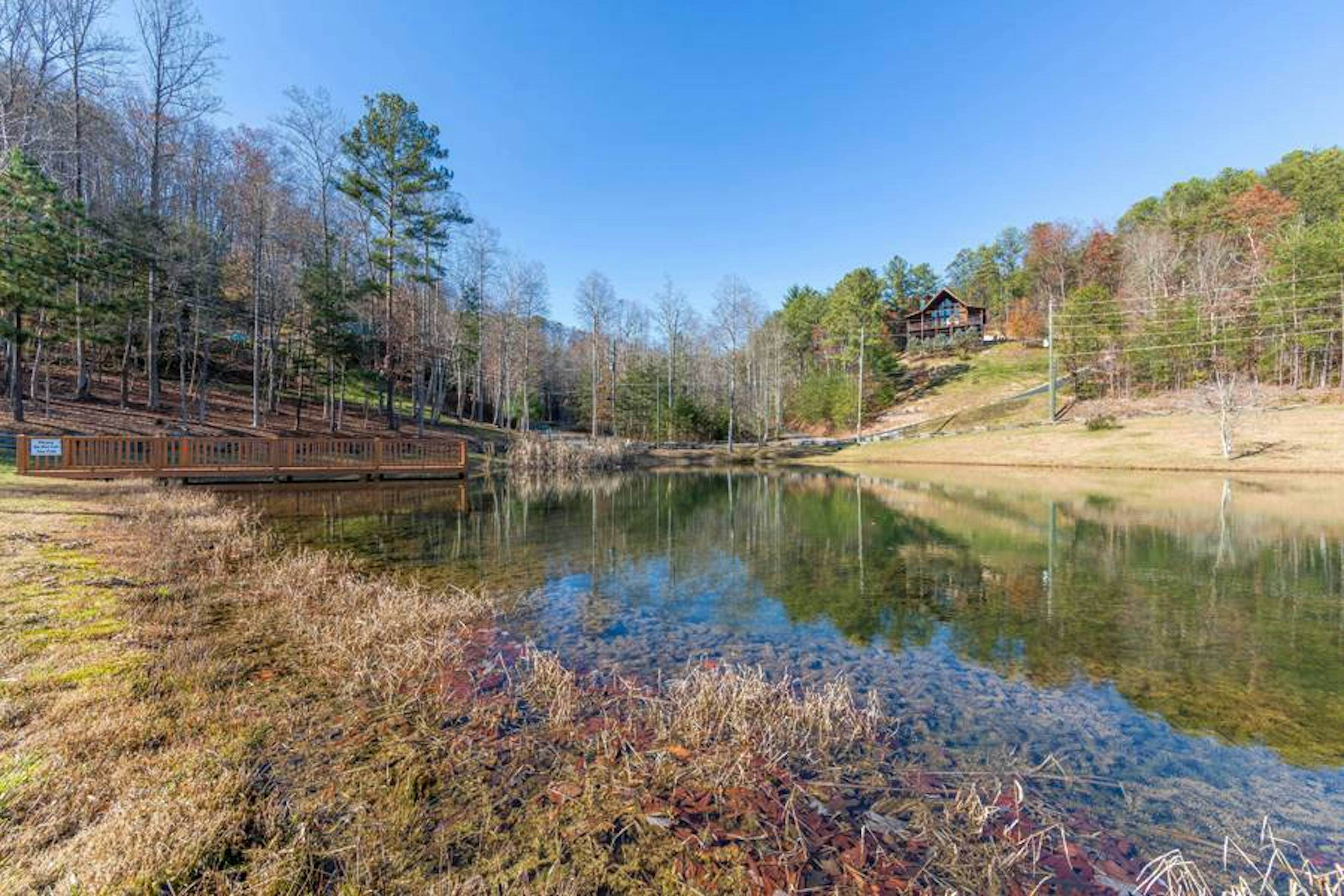 Dog-Friendly Cabin w/Hot Tub, Deck, & Shared Pool + Free Attraction Tickets