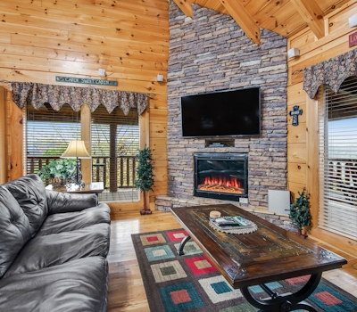 Mtn View Cabin W Hot Tub, Sleeps 8・Resort Pool