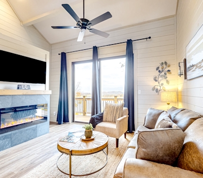 New Cabin Overlooking Douglas Lake ・Hot Tub