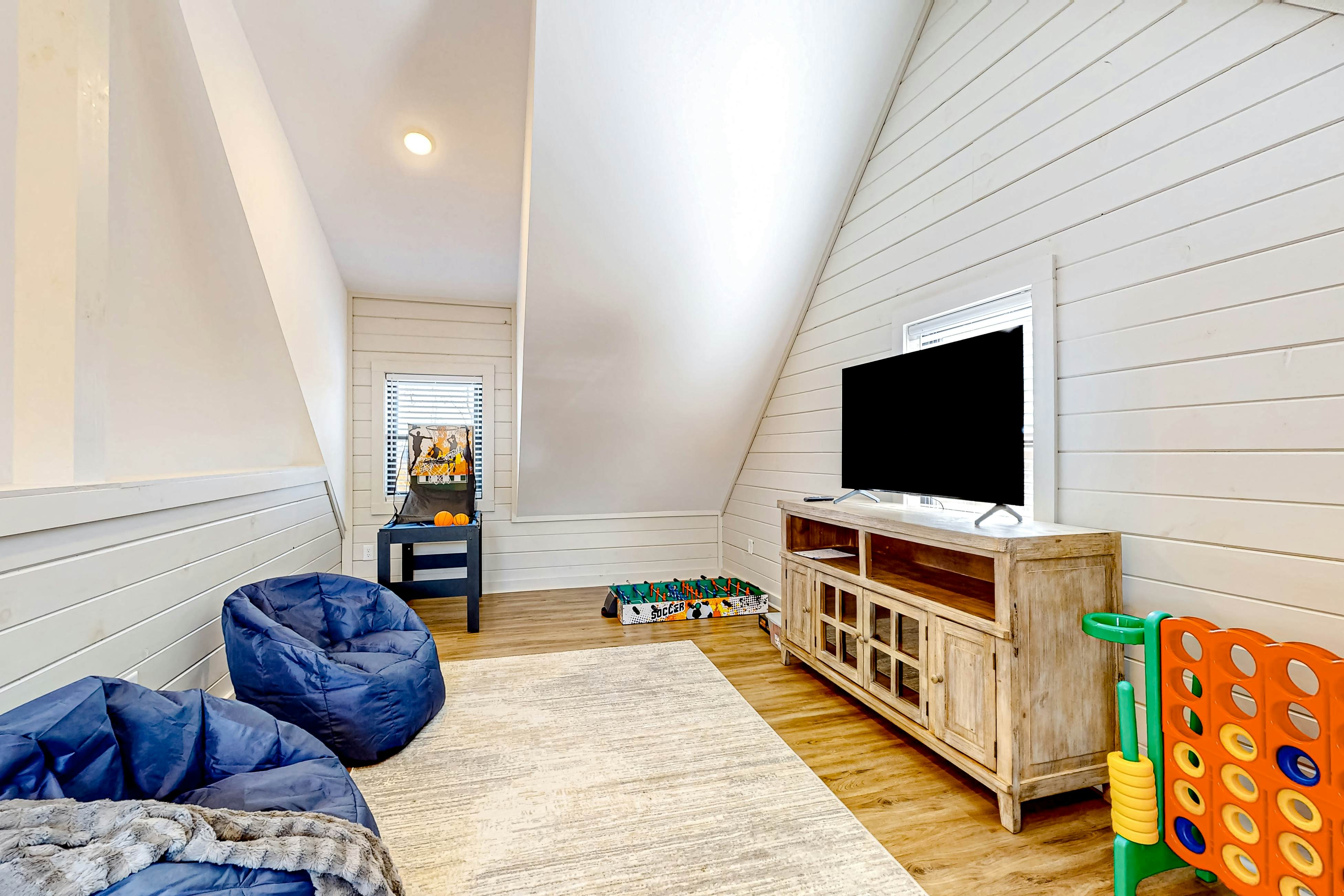 New Cabin Overlooking Douglas Lake ・Hot Tub