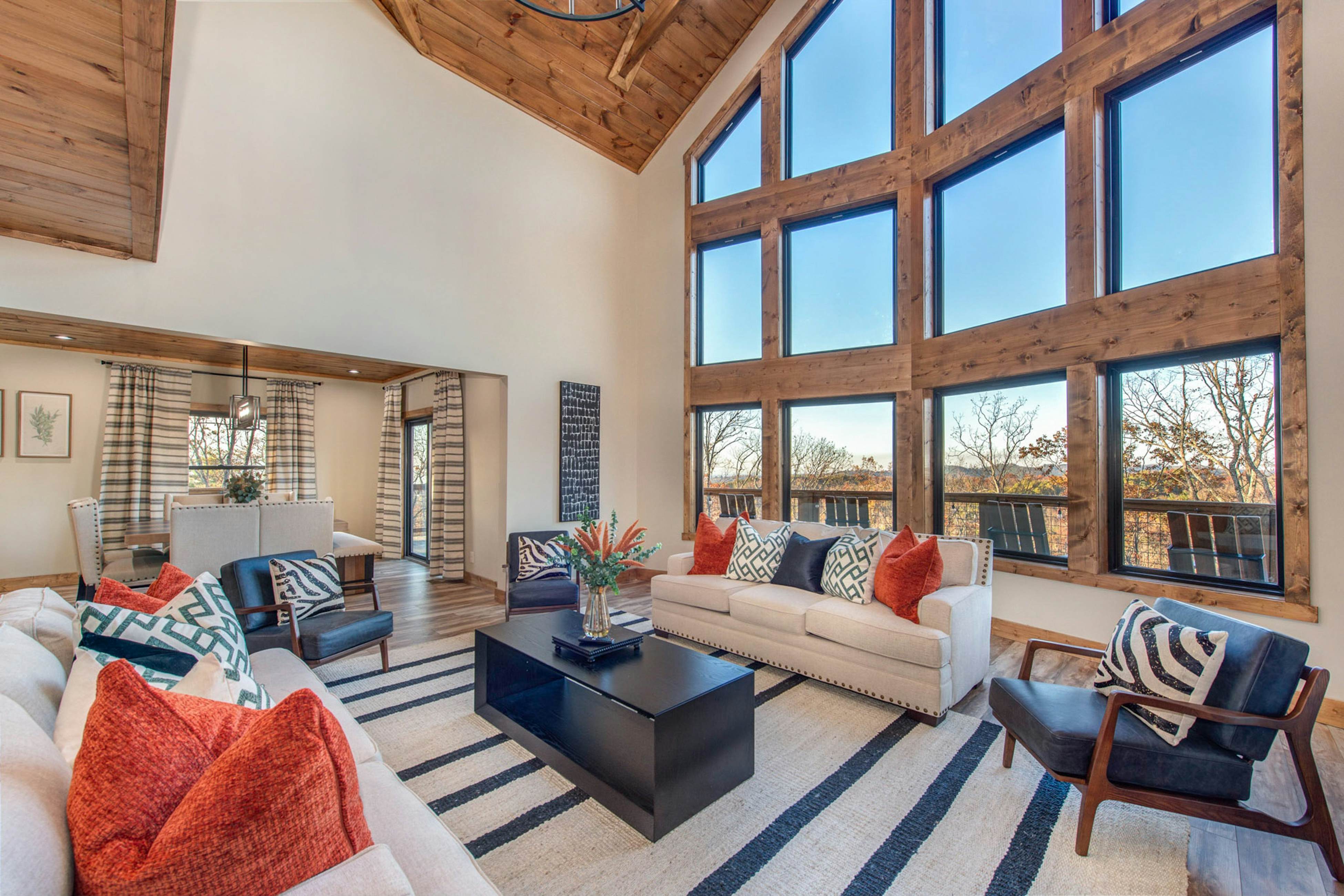 Luxury mtn home w/ game room, hot tub, gym, & theater + free attraction tickets