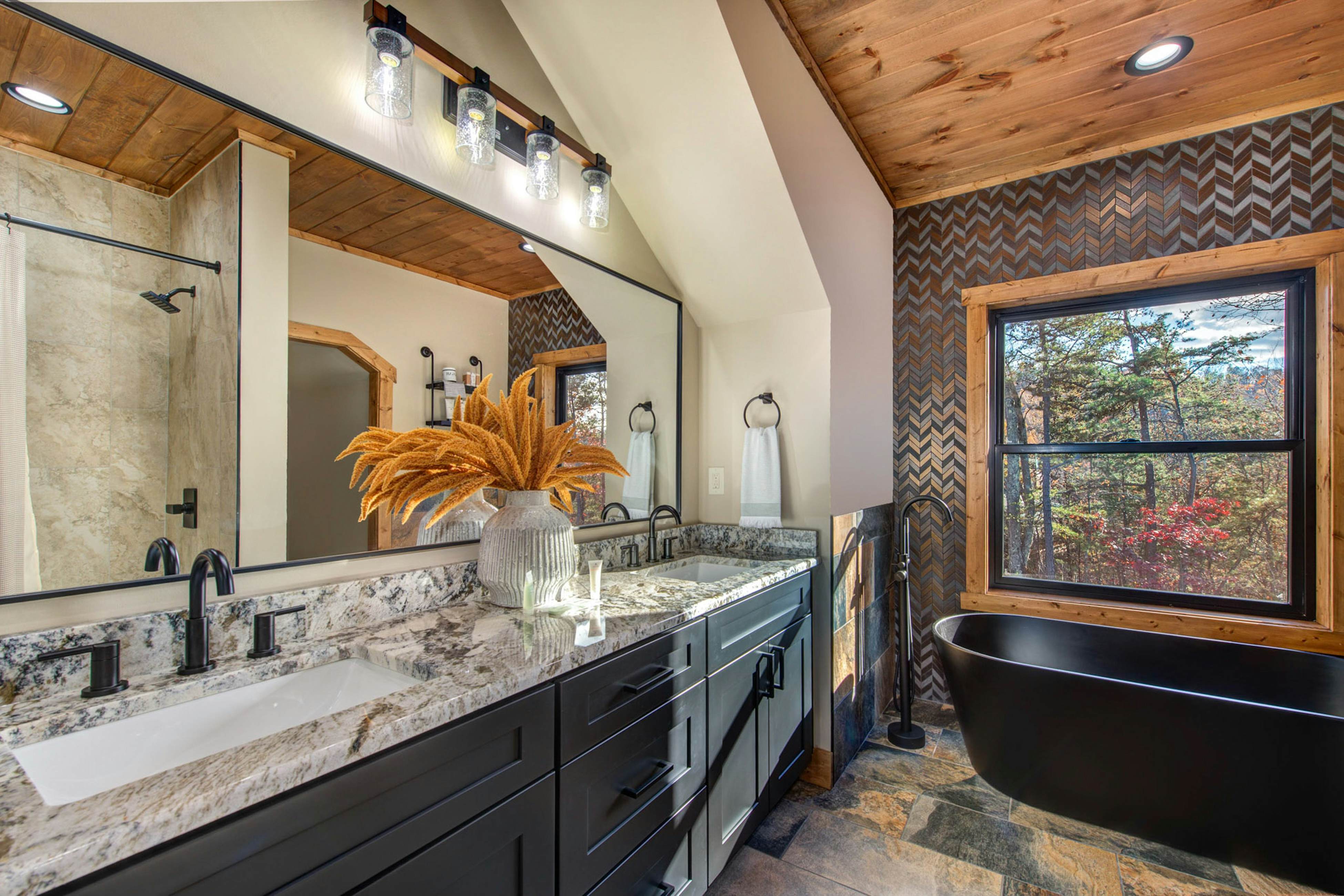 Luxury mtn home w/ game room, hot tub, gym, & theater + free attraction tickets