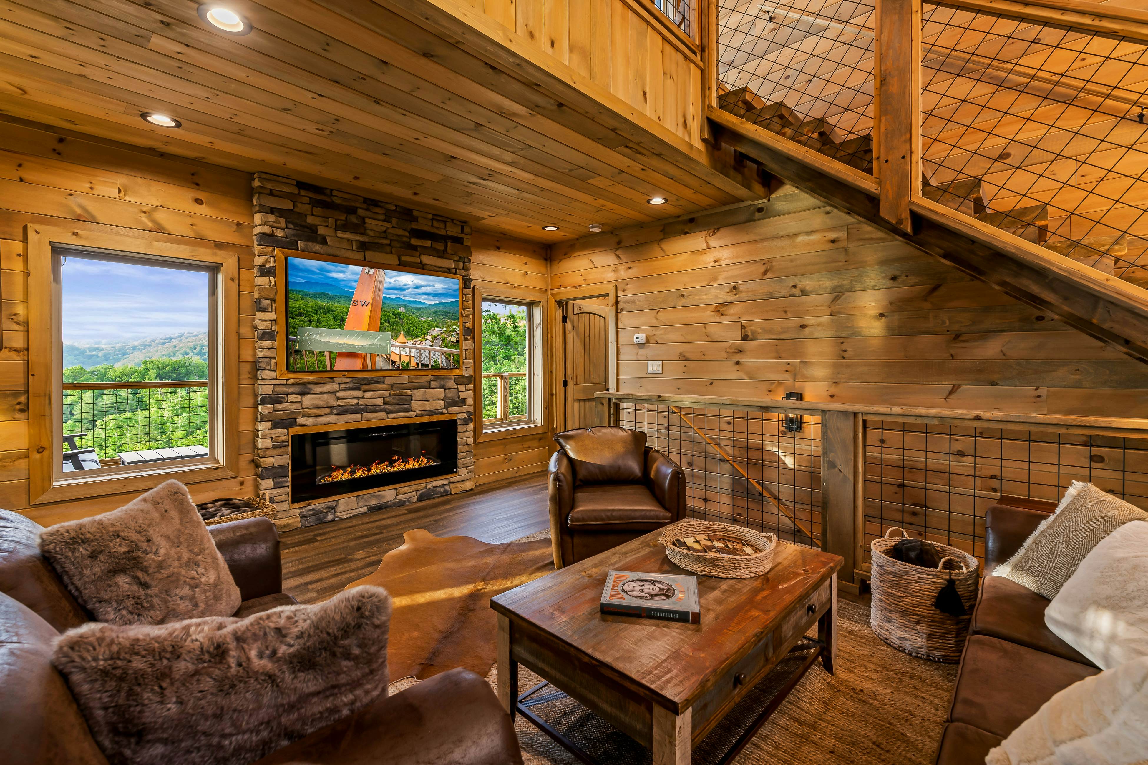 Spacious Scenic Cabin, Sleep 12・Games・Hot Tub・View