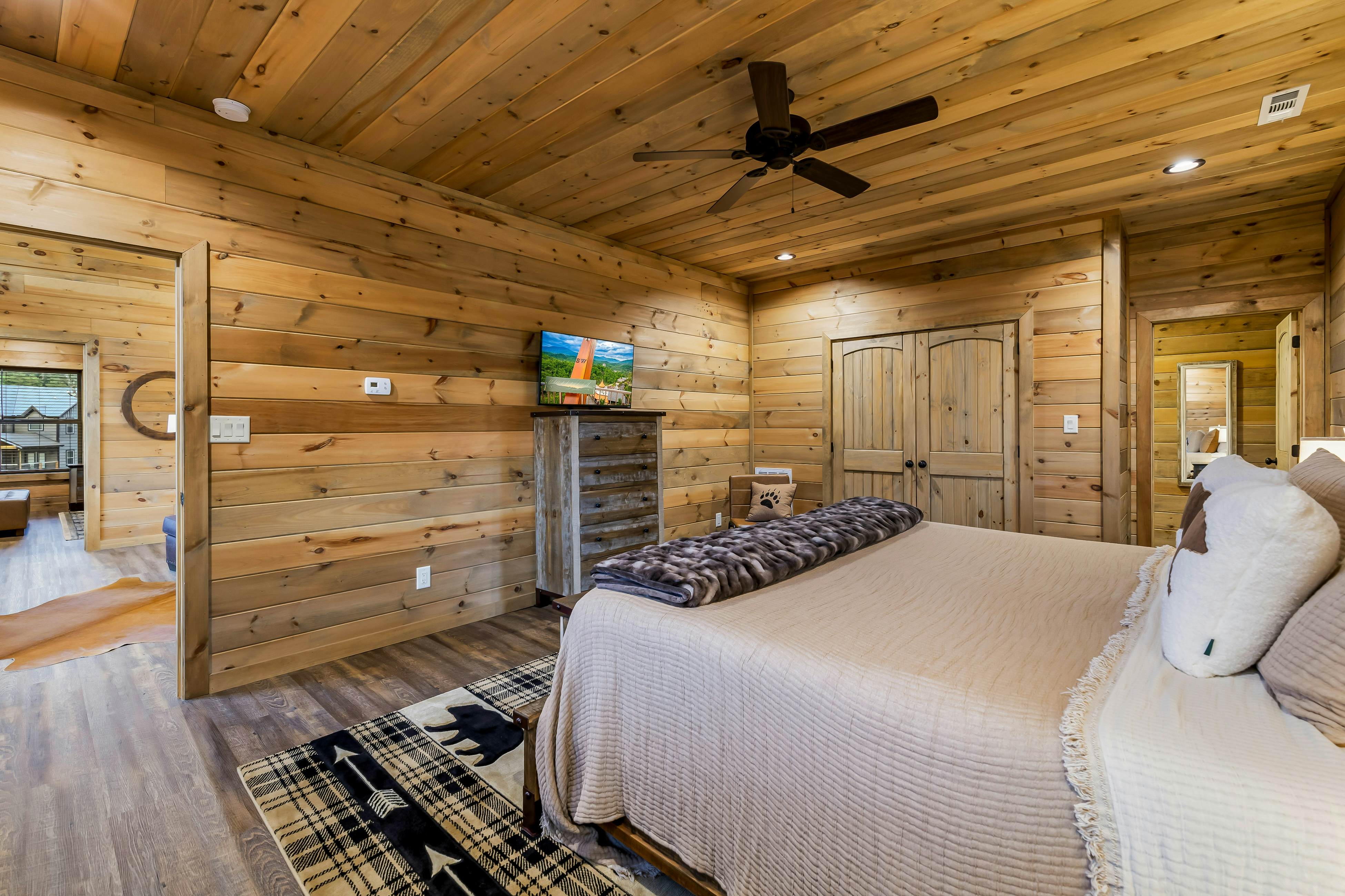 Spacious Scenic Cabin, Sleep 12・Games・Hot Tub・View