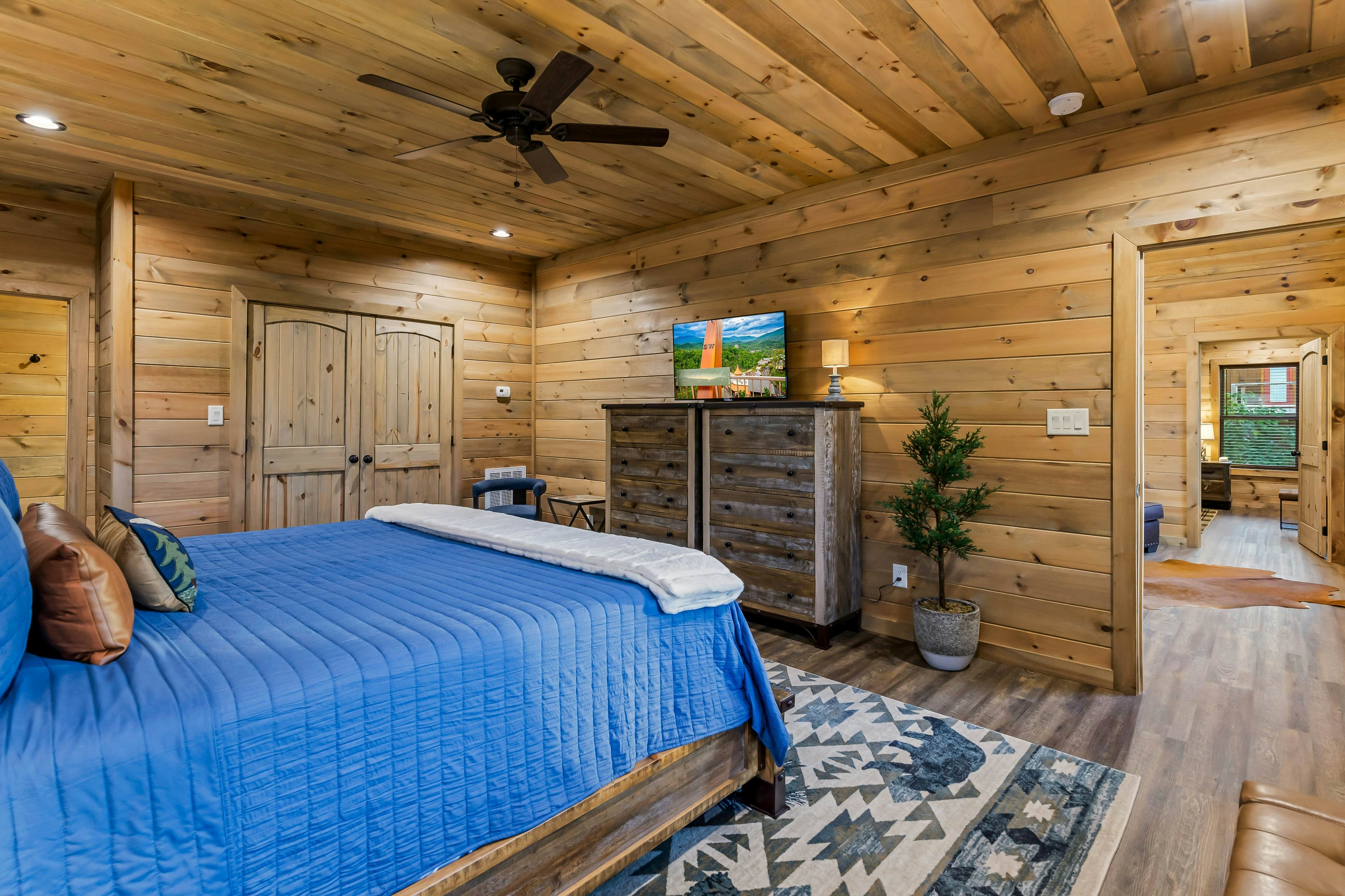 Spacious Scenic Cabin, Sleep 12・Games・Hot Tub・View