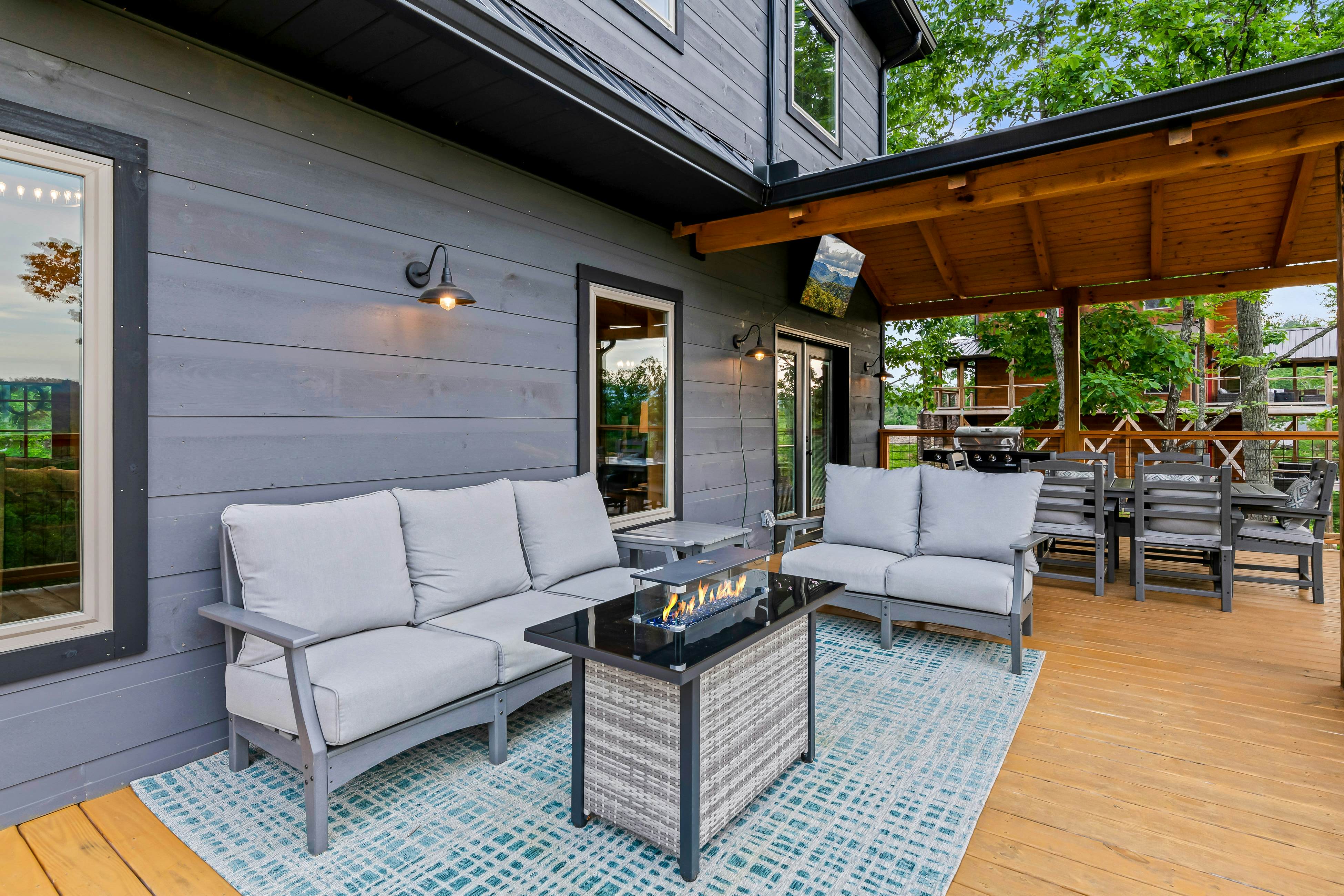 Spacious Scenic Cabin, Sleep 12・Games・Hot Tub・View