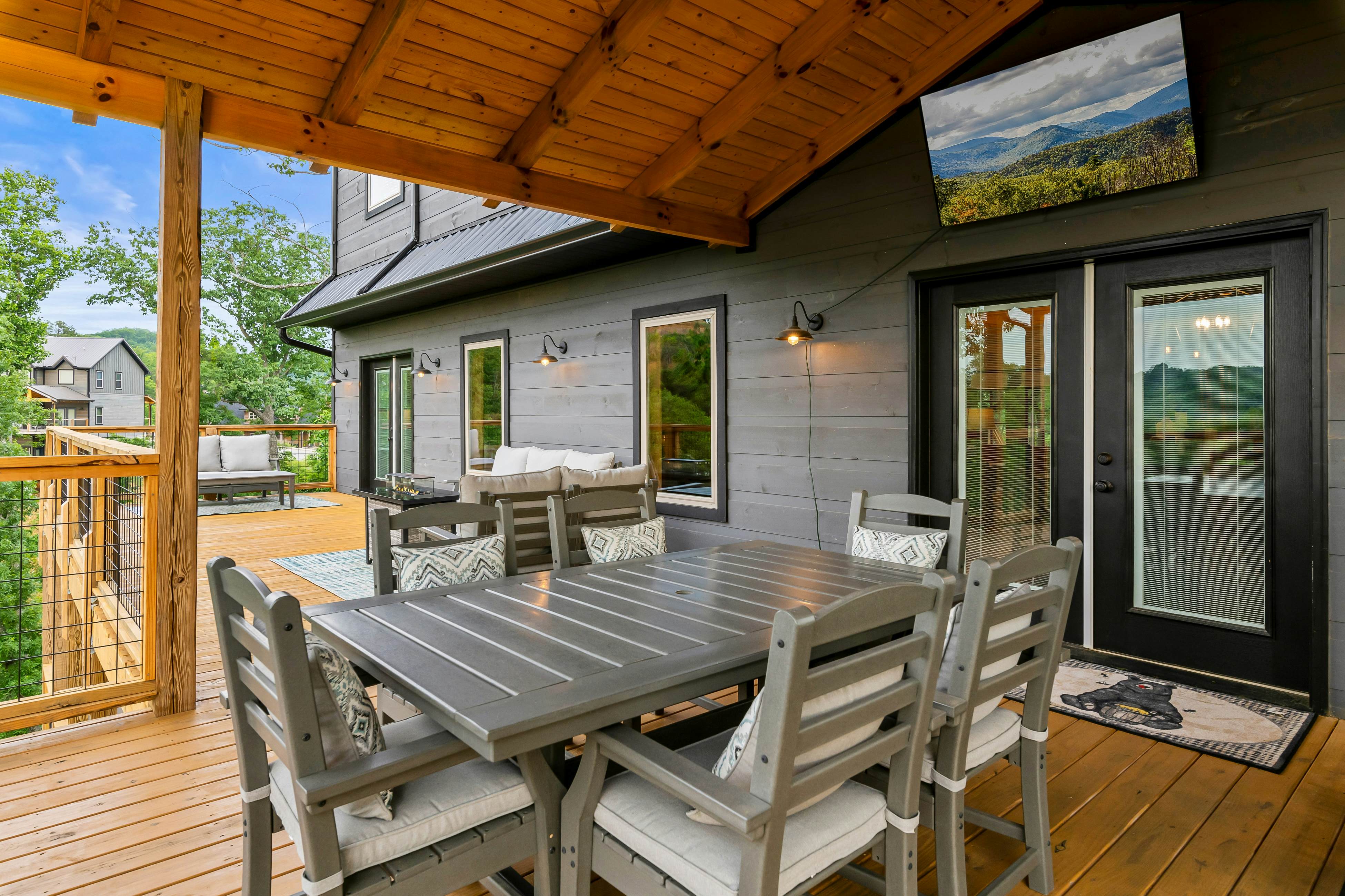 Spacious Scenic Cabin, Sleep 12・Games・Hot Tub・View