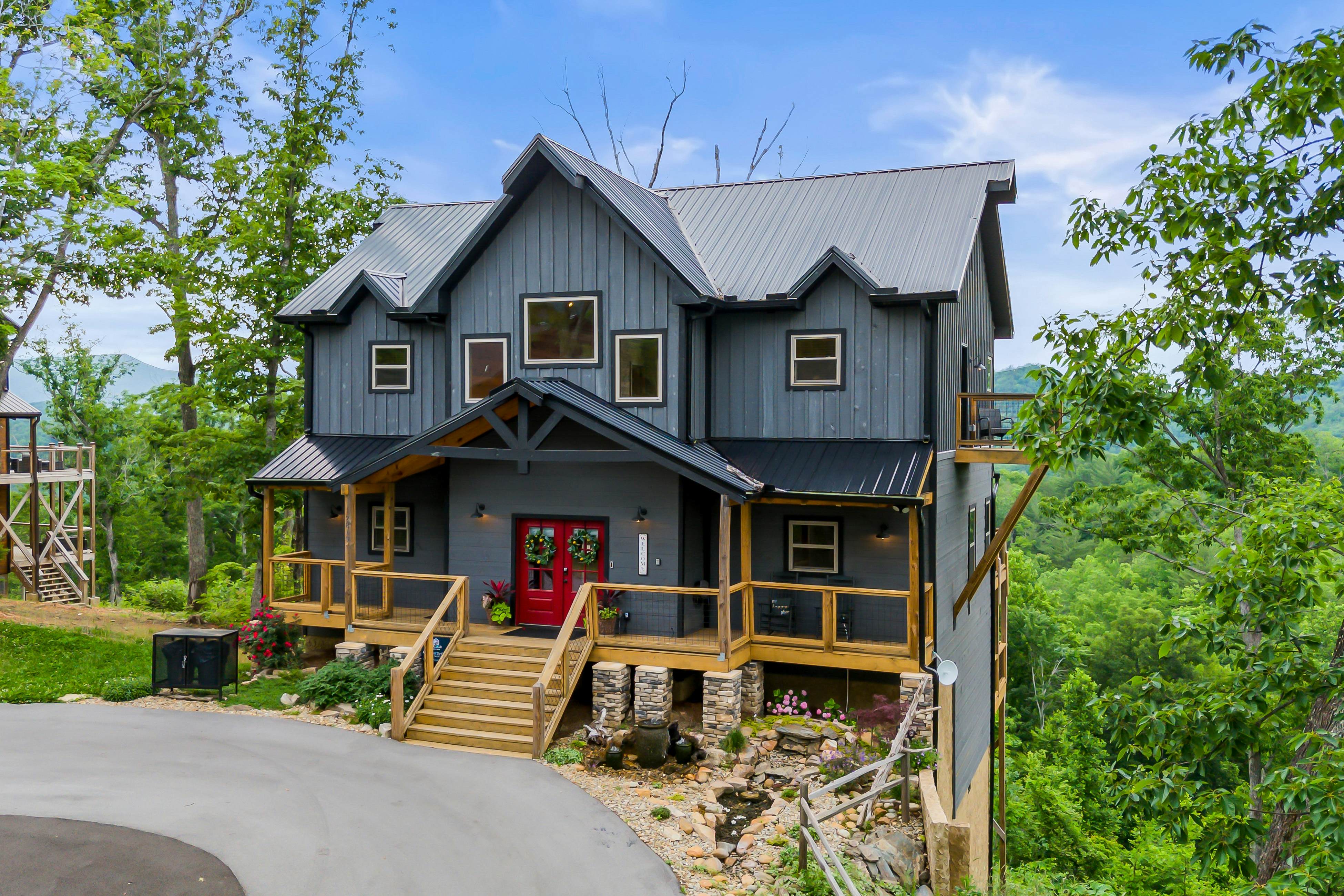 Spacious Scenic Cabin, Sleep 12・Games・Hot Tub・View