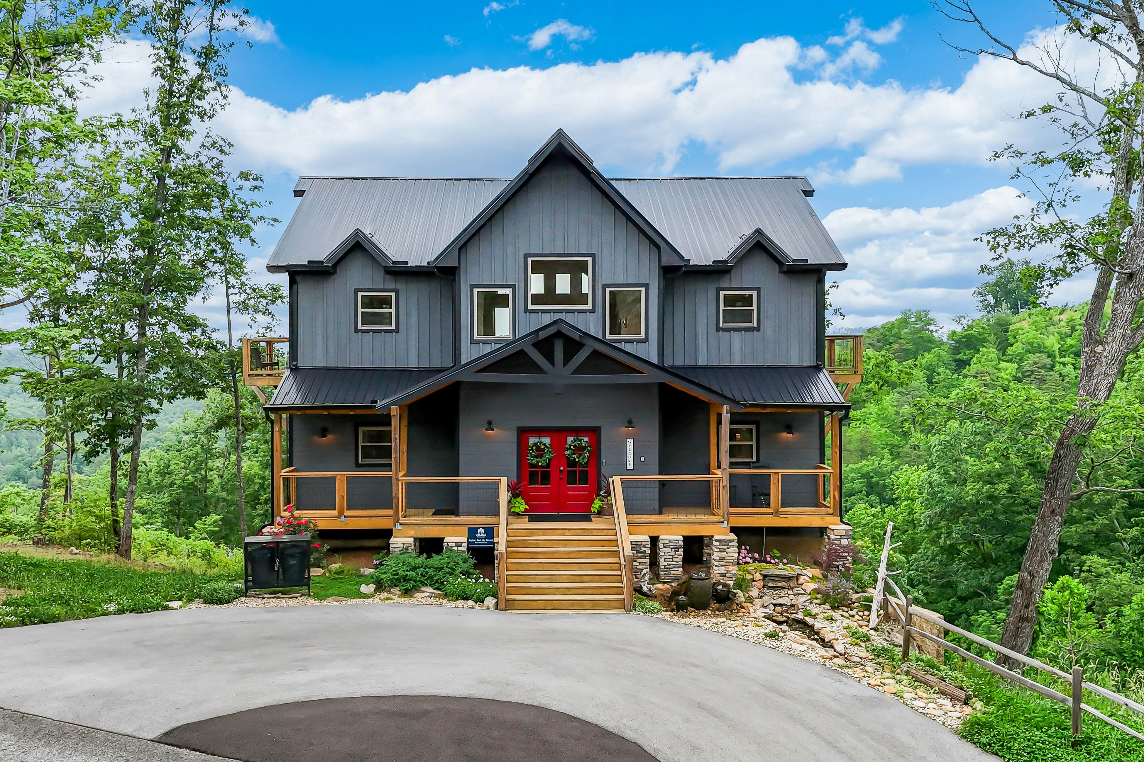 Spacious Scenic Cabin, Sleep 12・Games・Hot Tub・View