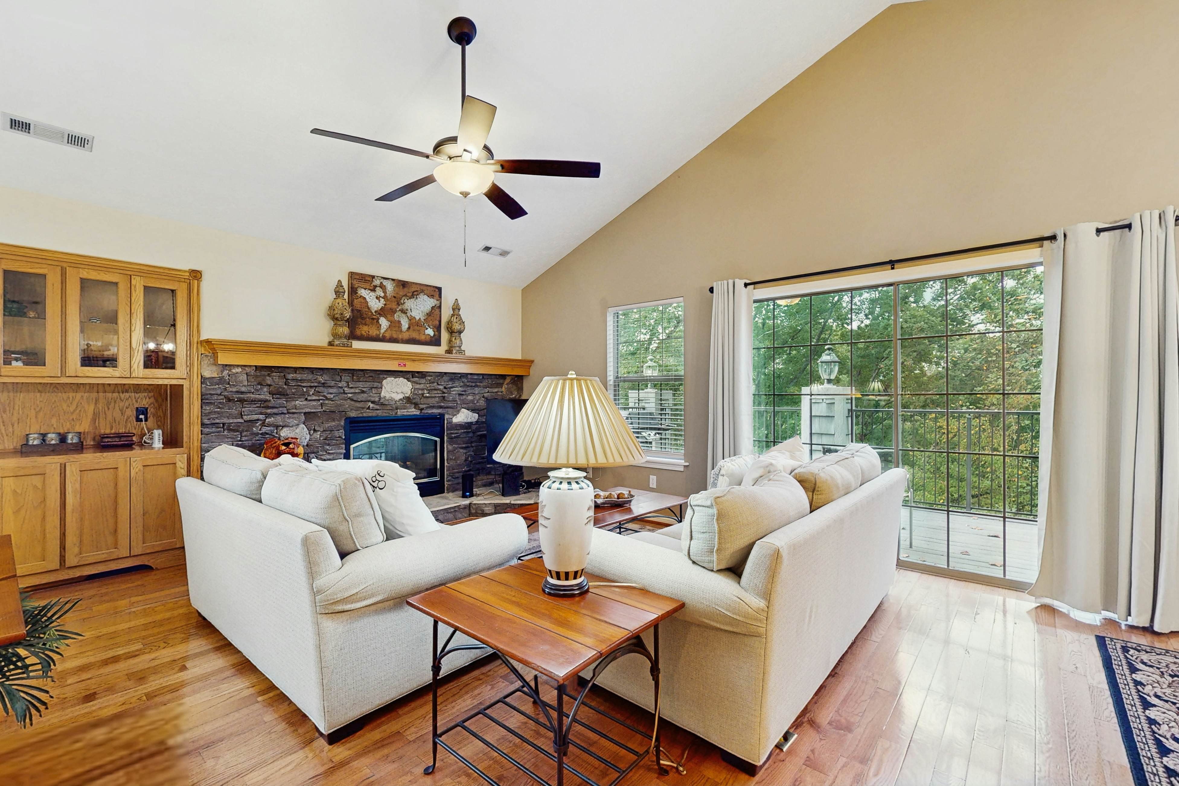 Stunning & Serene Cabin, Sleeps 6・Hot Tub・Grill