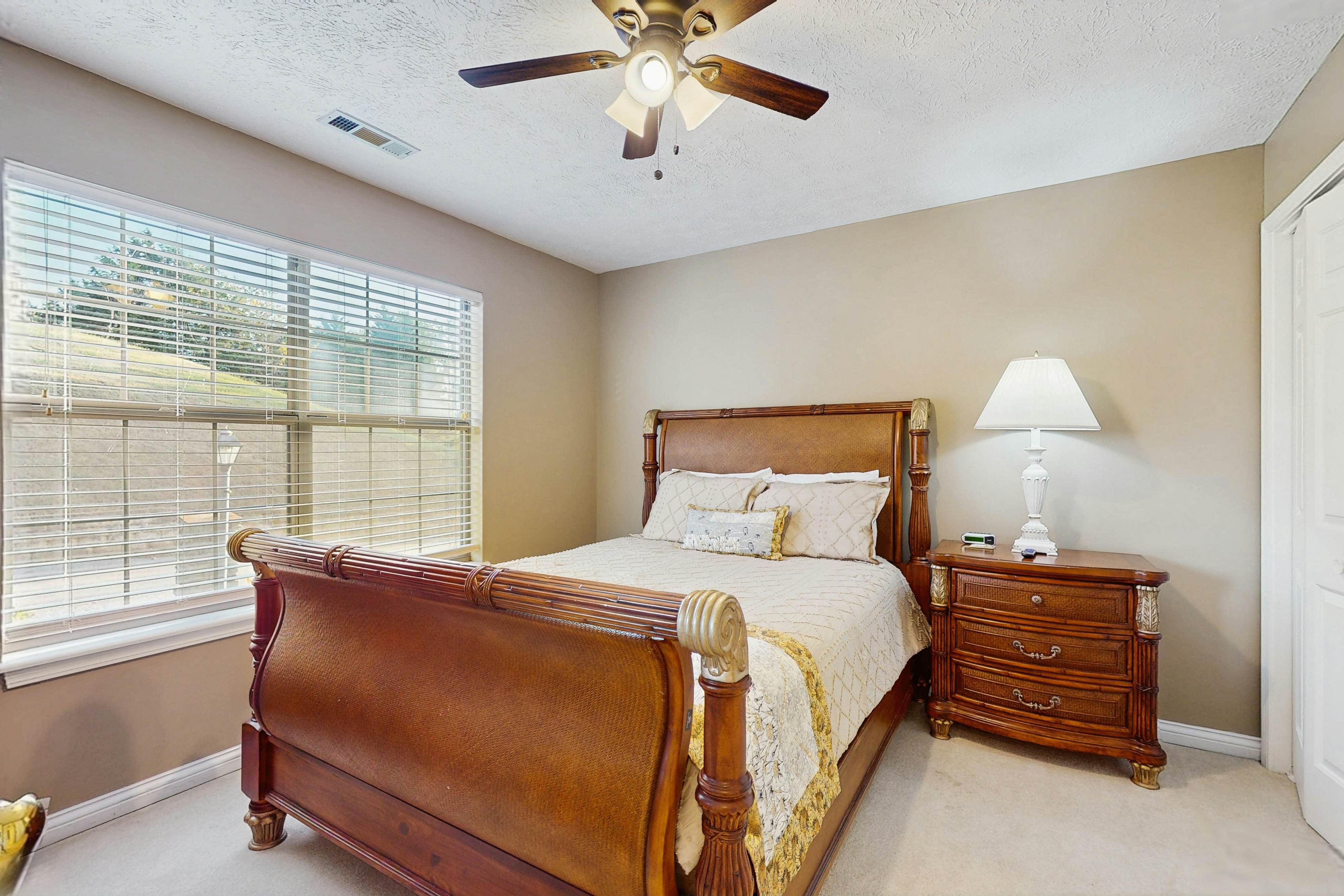 Stunning & Serene Cabin, Sleeps 6・Hot Tub・Grill