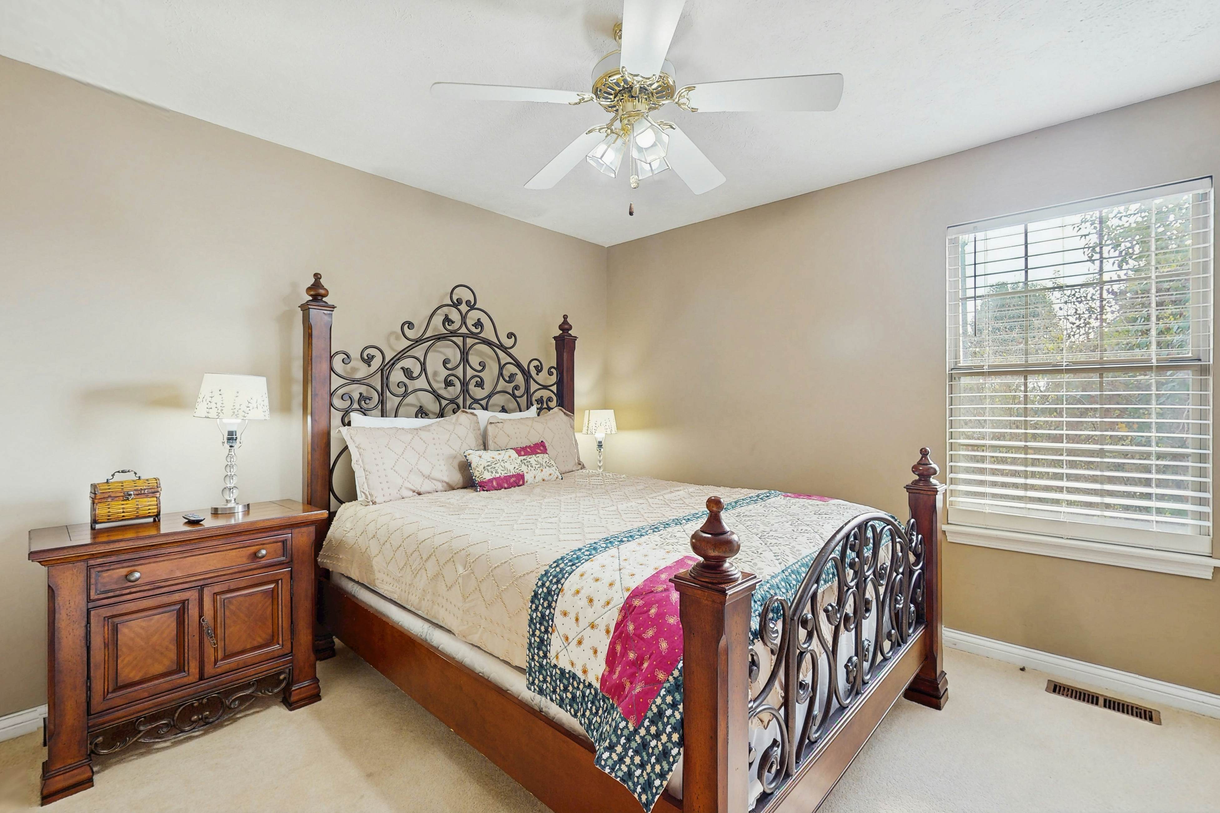 Stunning & Serene Cabin, Sleeps 6・Hot Tub・Grill